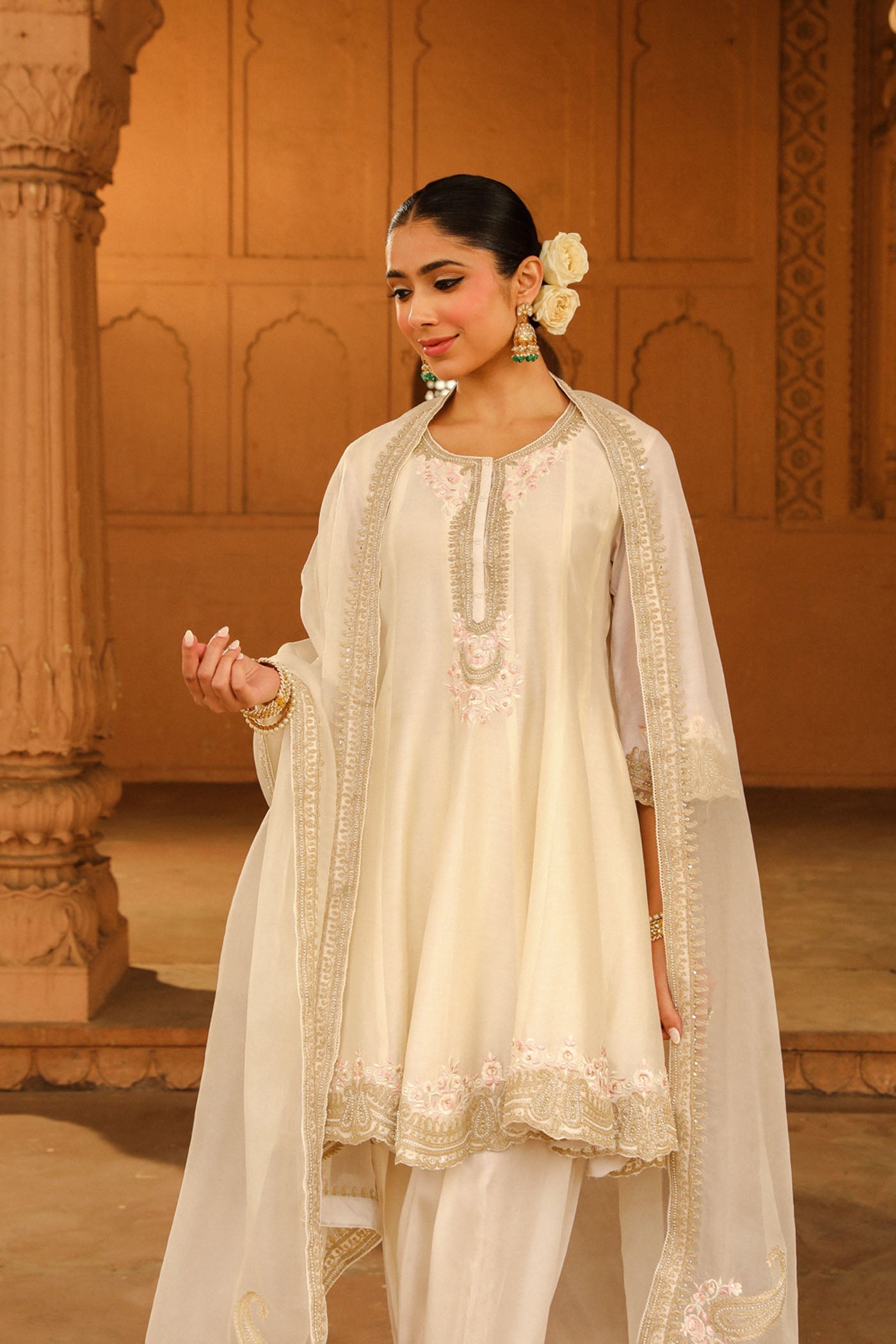 Sara Ali Khan V Neck Faria
