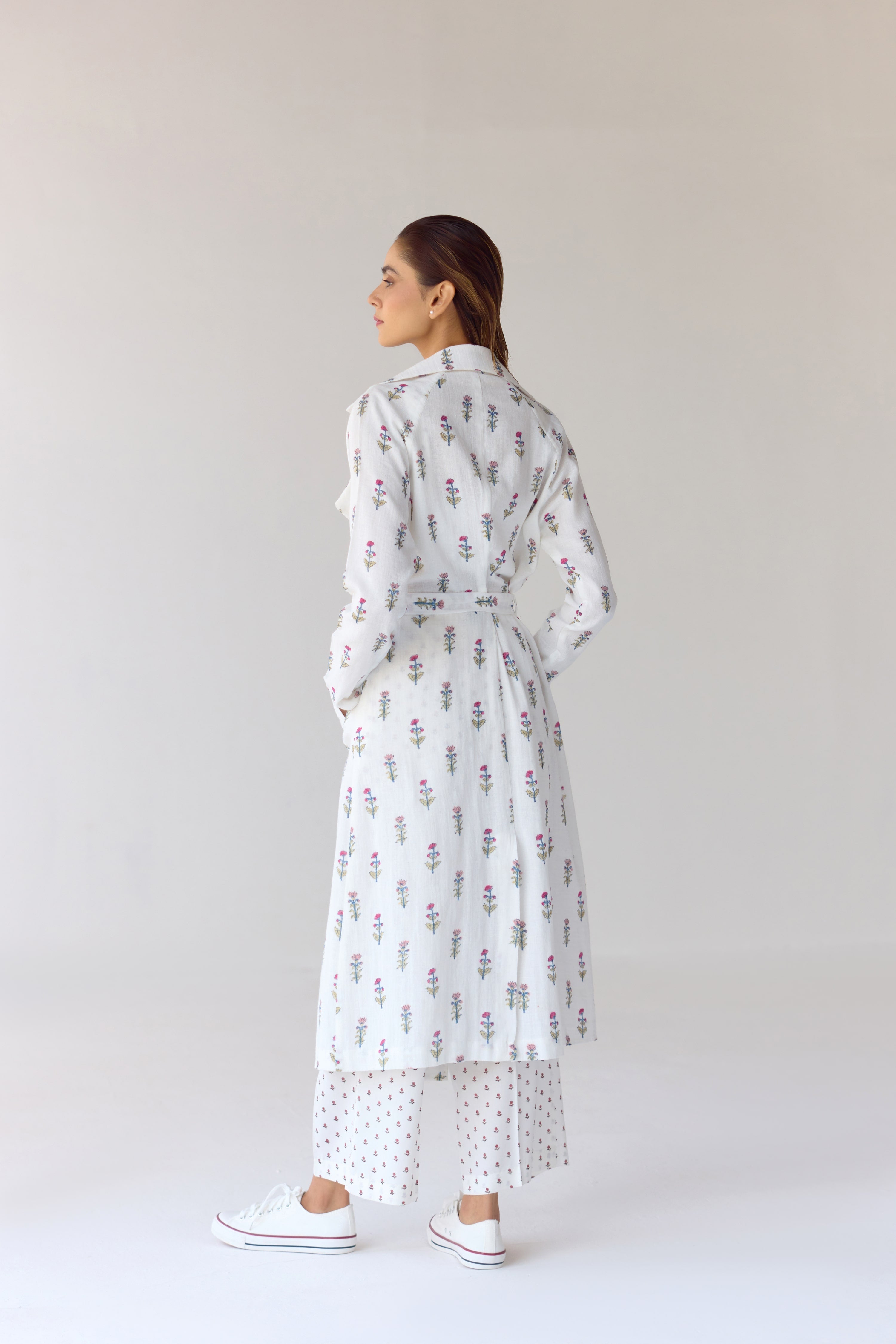 White Jacket Set - CNC206