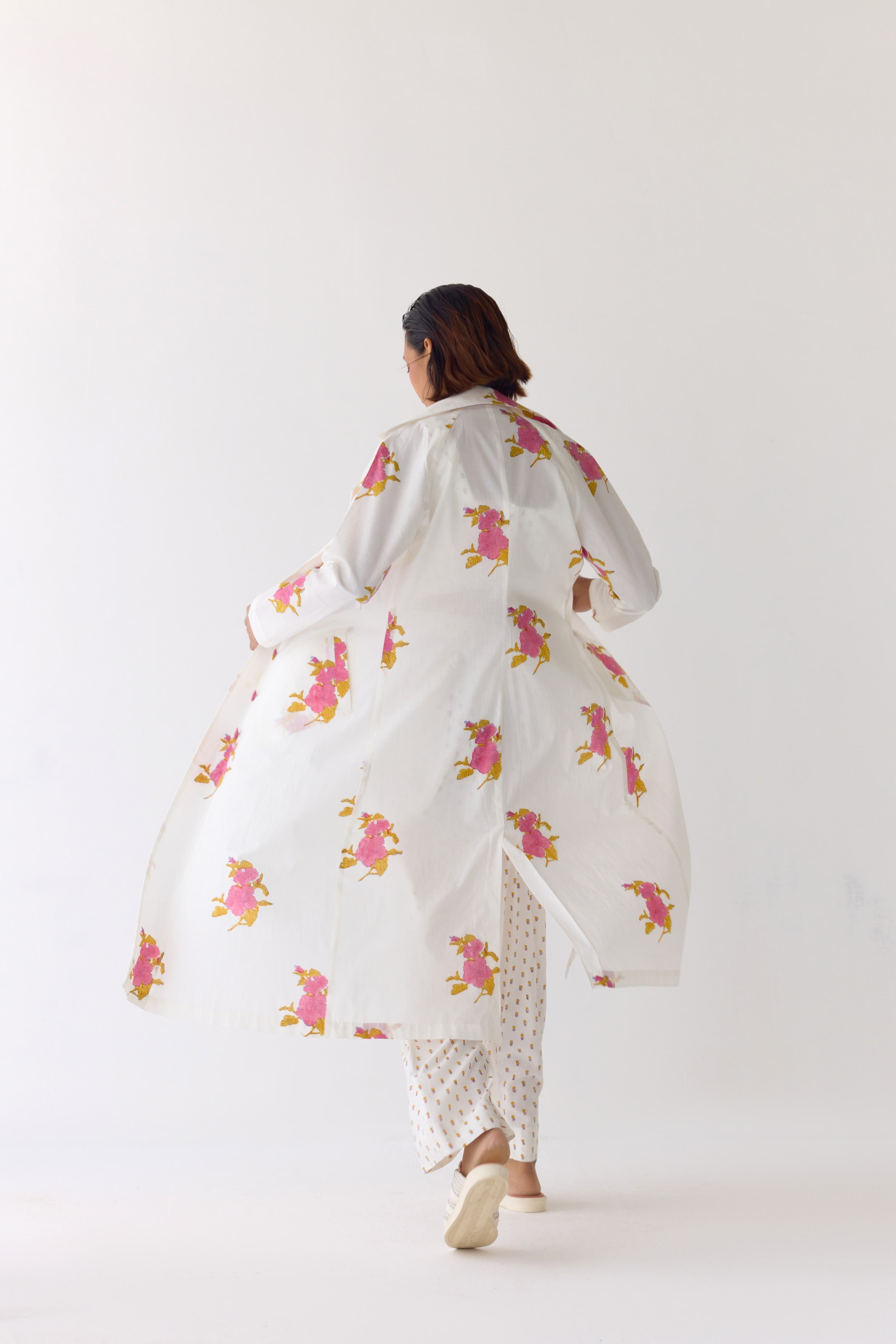 White Jacket Set - CNC207