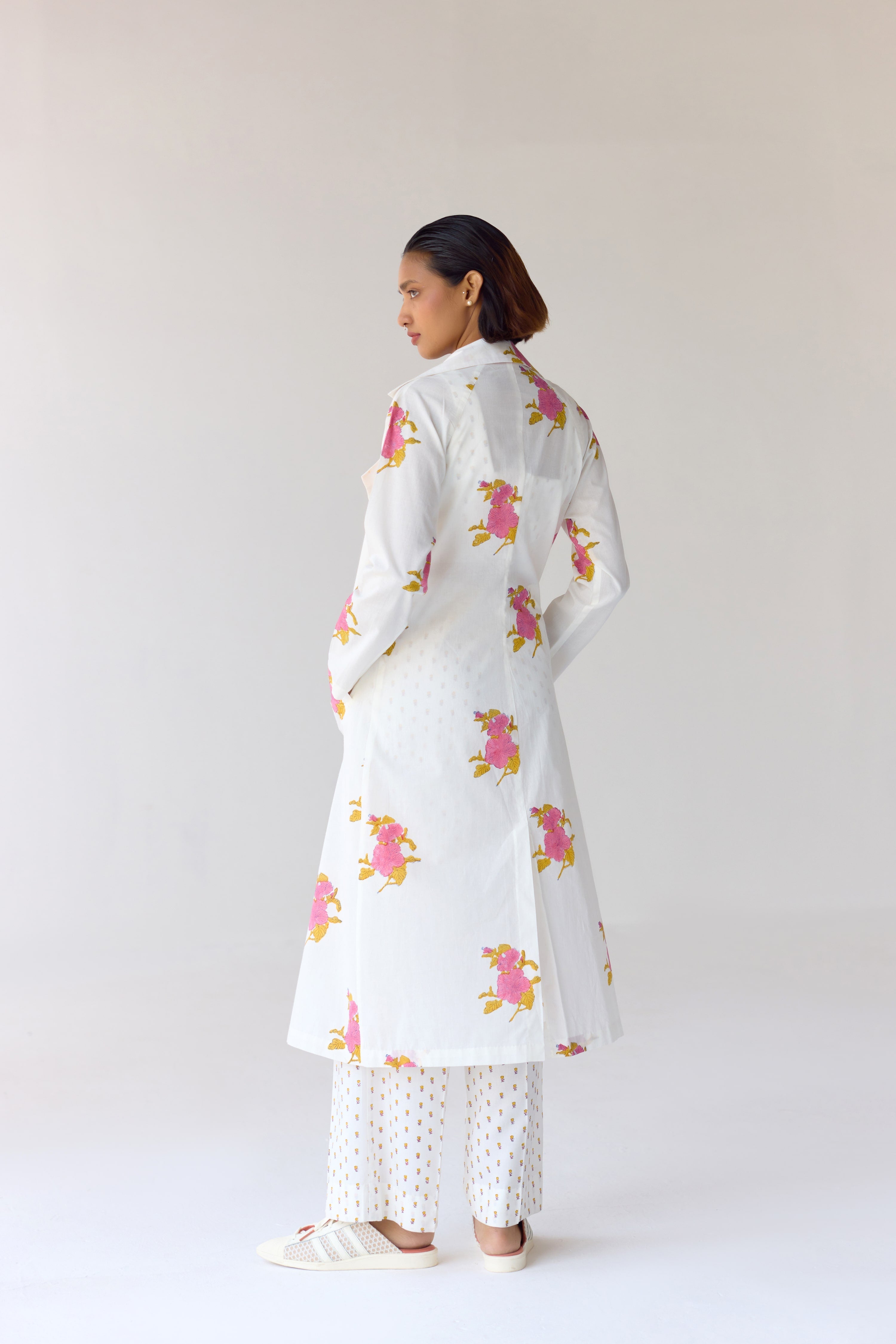 White Jacket Set - CNC207