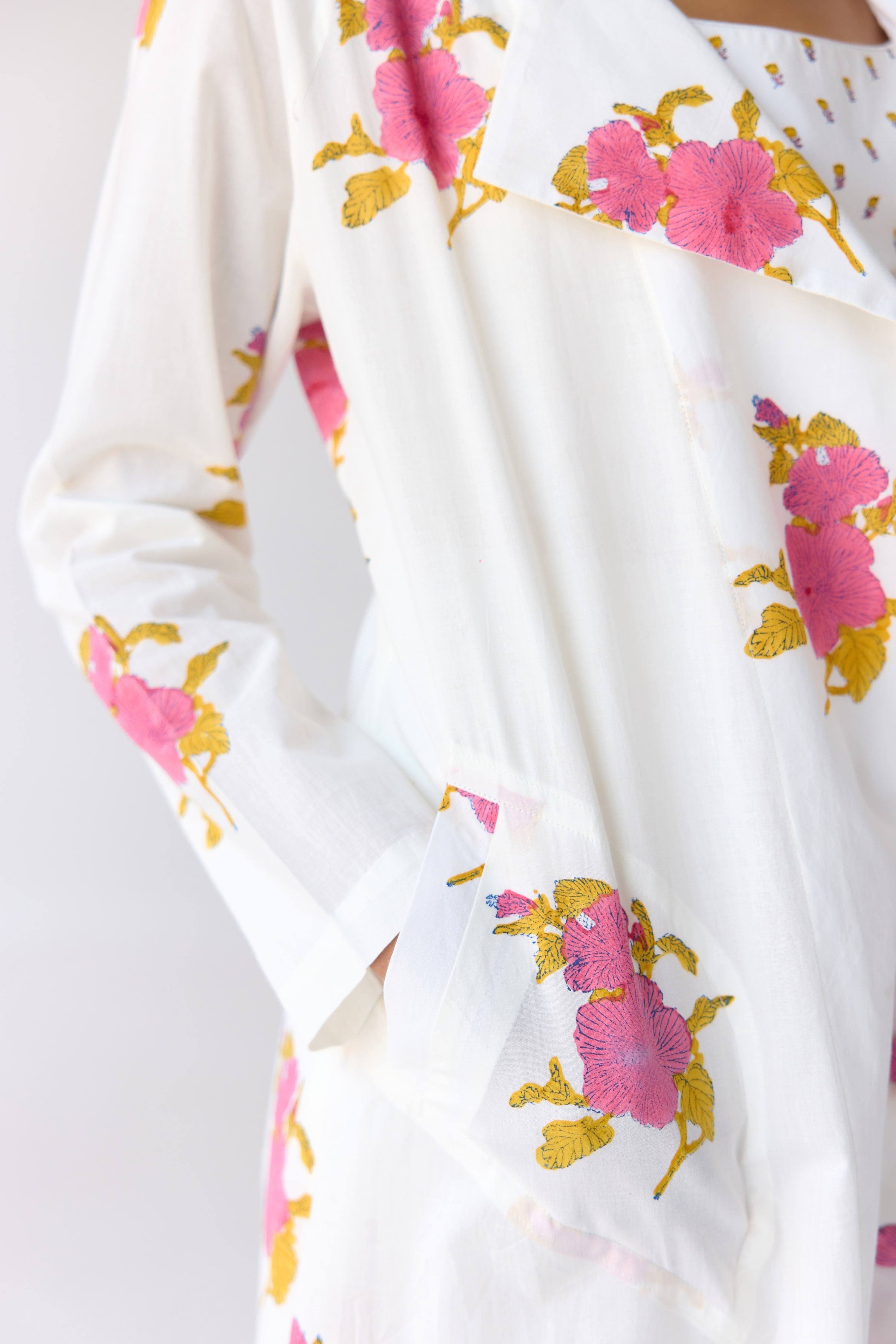 White Jacket Set - CNC207