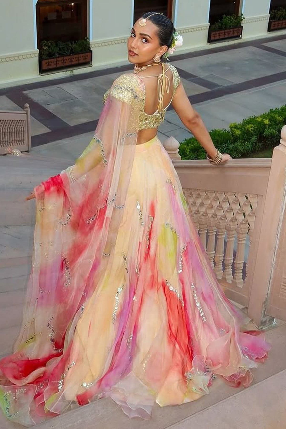 Vishakha Holsambre In Habnoor