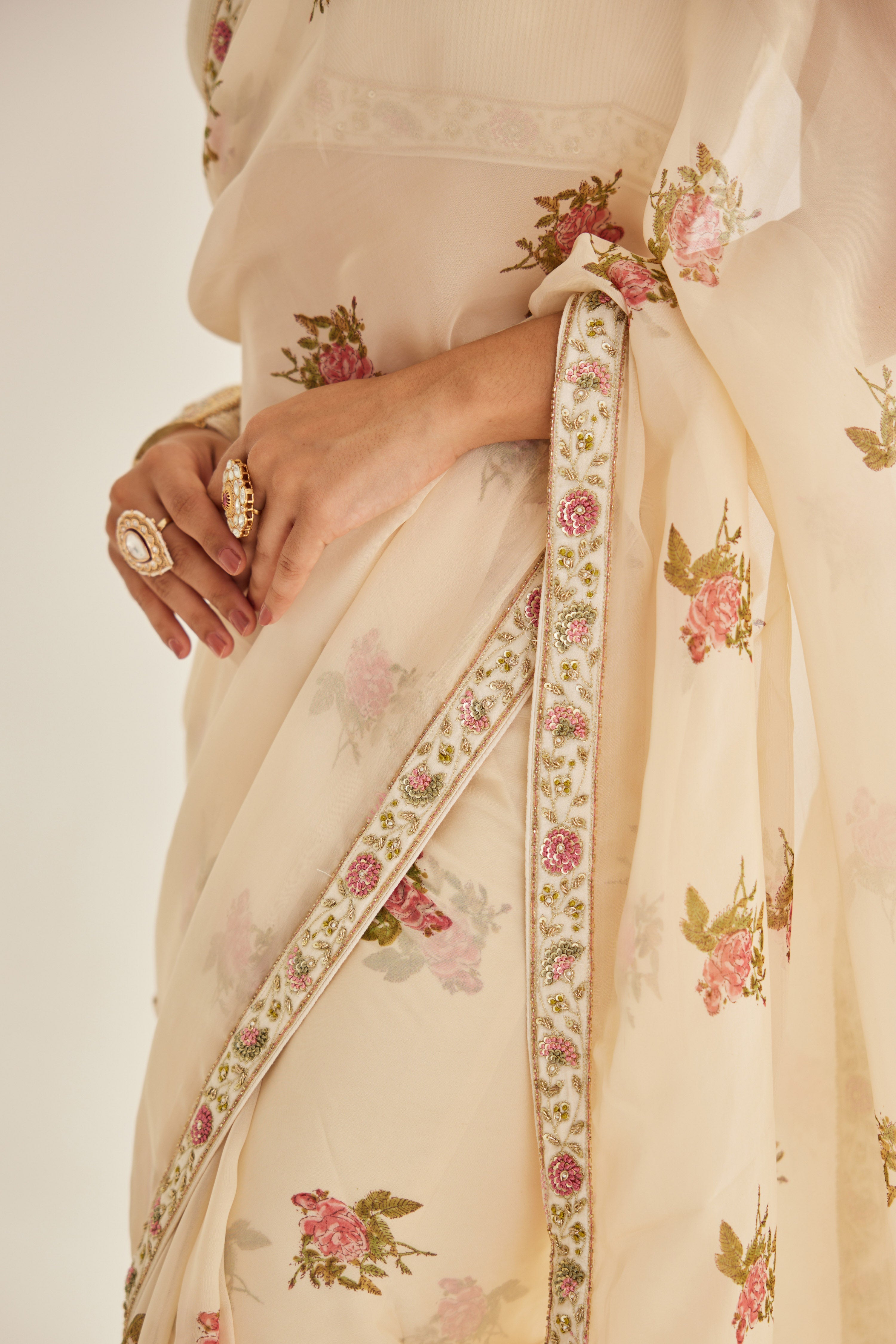 Papyrus White Saree Set