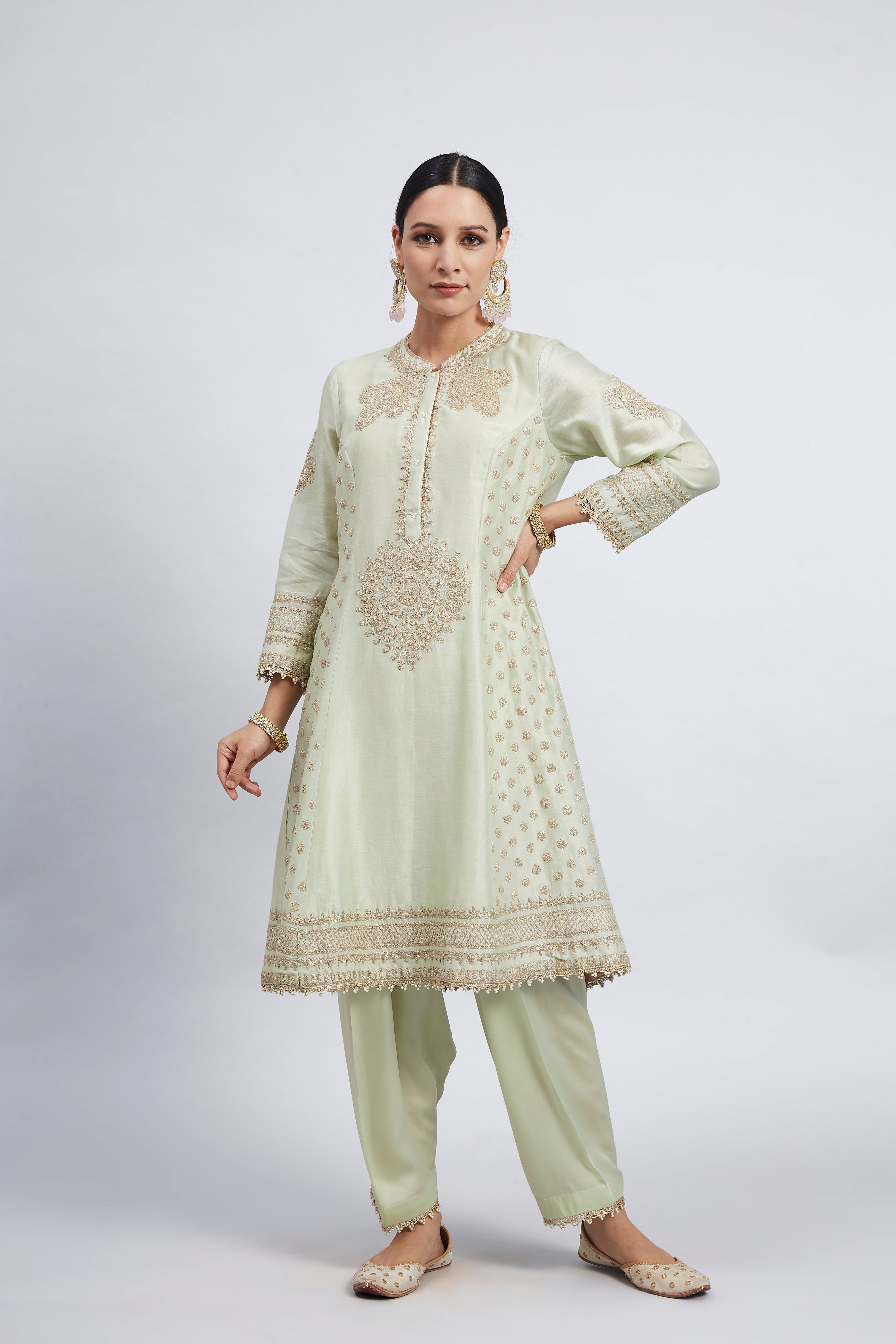 Naazira- Mint Green Tilla Embroidered Kurta Set