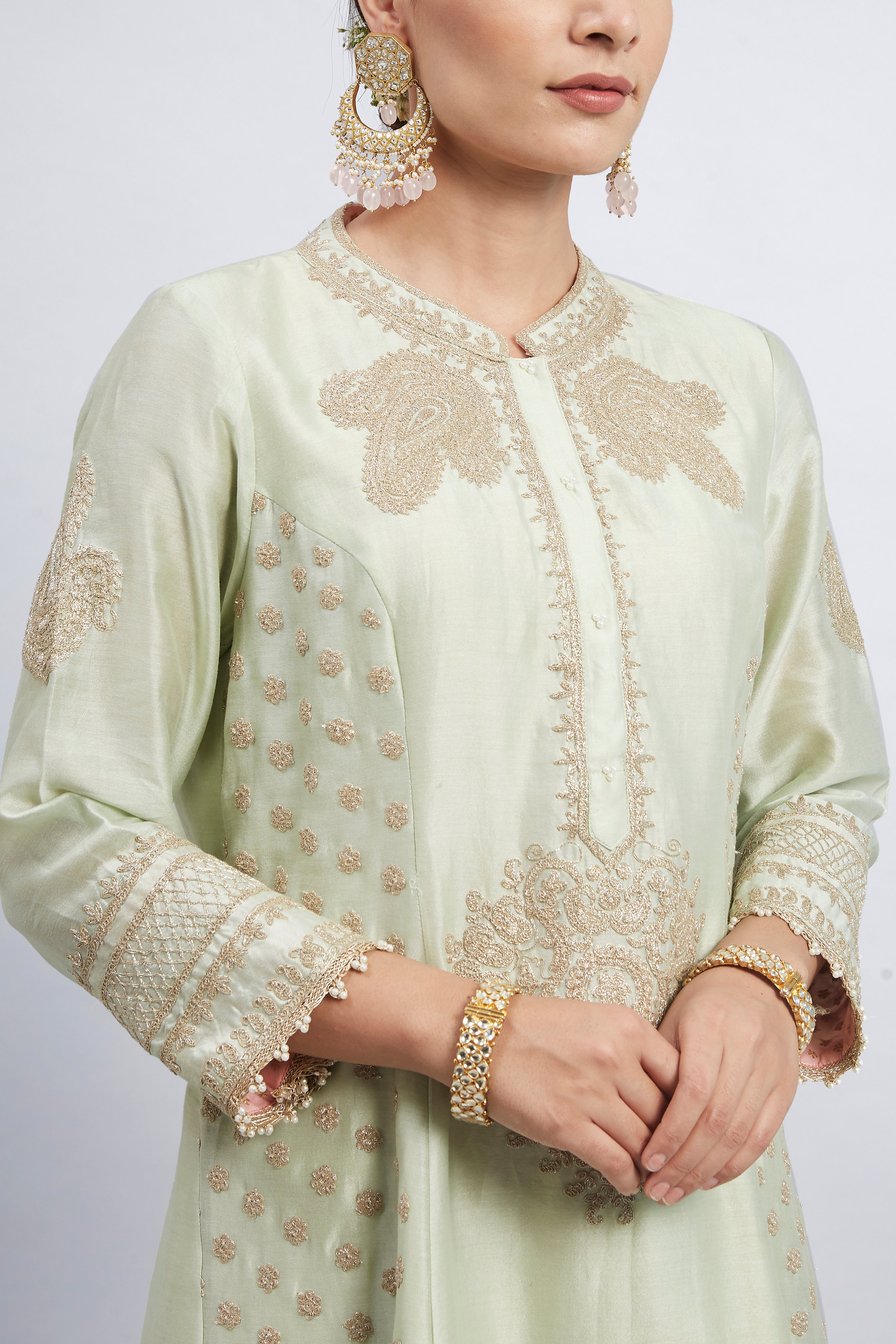 Naazira- Mint Green Tilla Embroidered Kurta Set