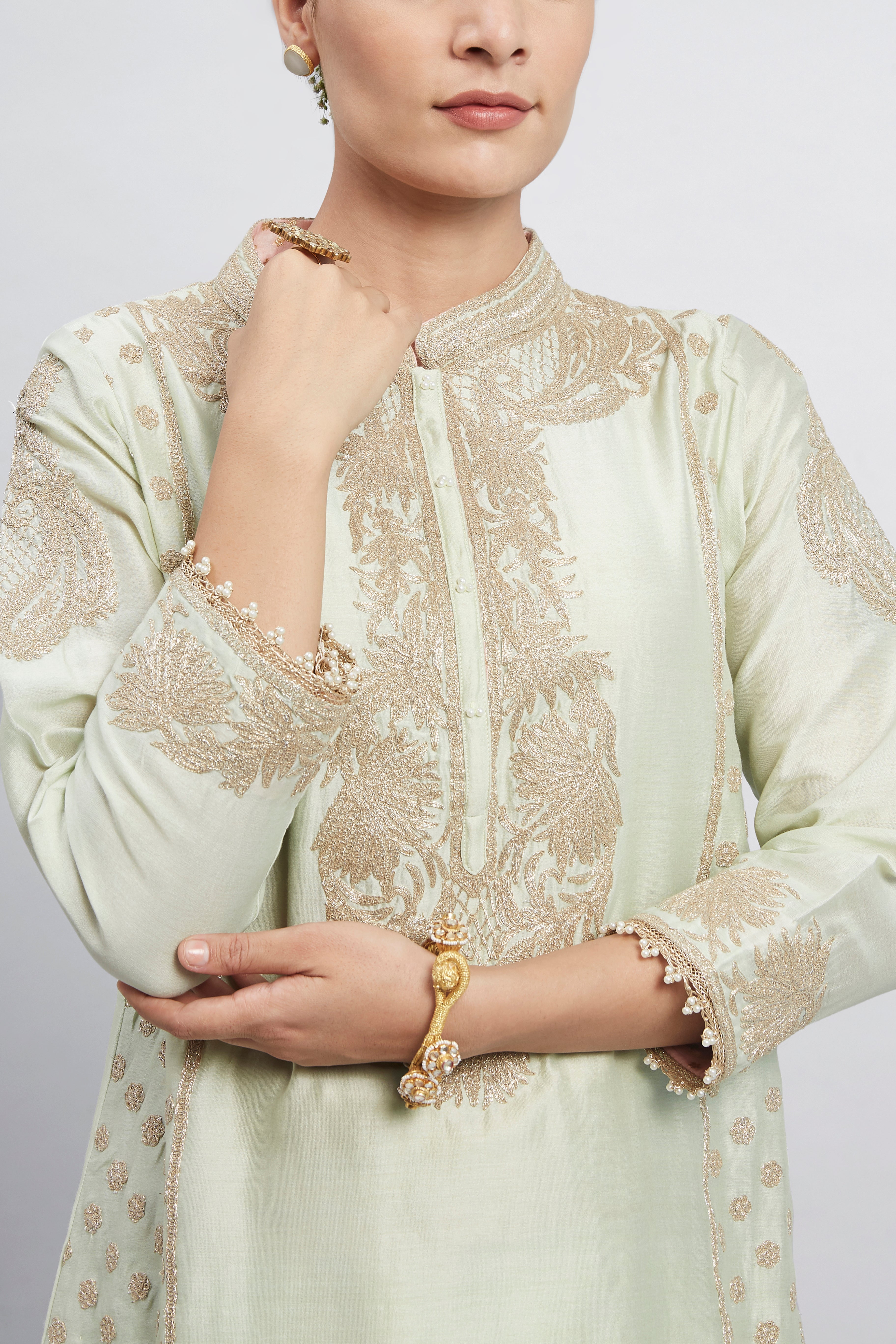 Aabish- Mint Green Tilla Embroidered Kurta Set (LXRTS)