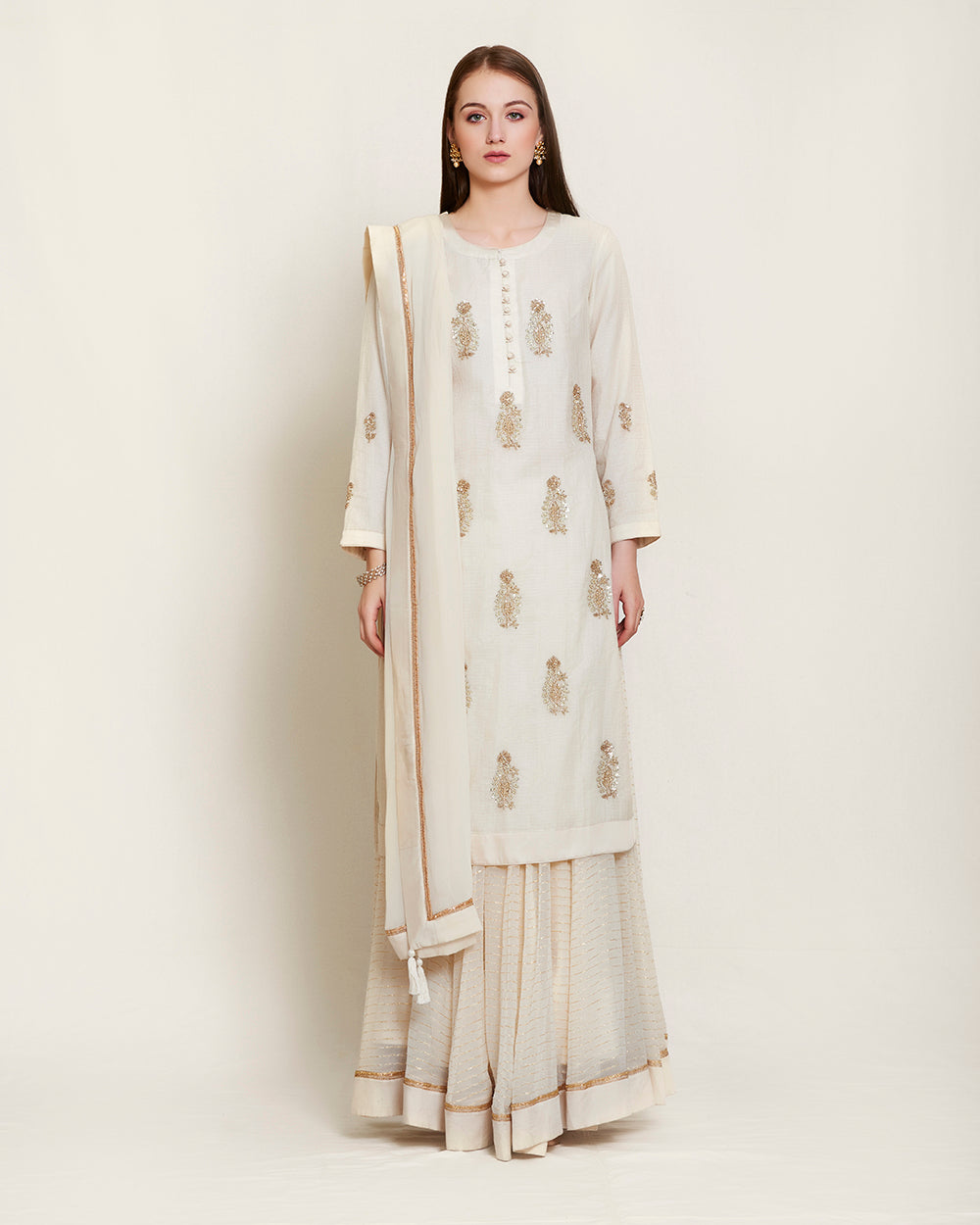 Off white kurta skirt set