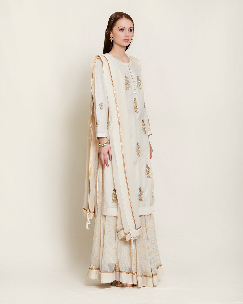 Off white kurta skirt set