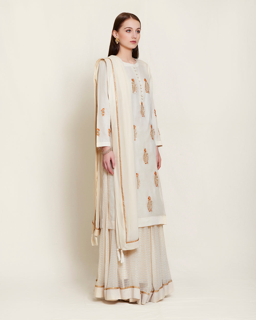 Off white kurta skirt set