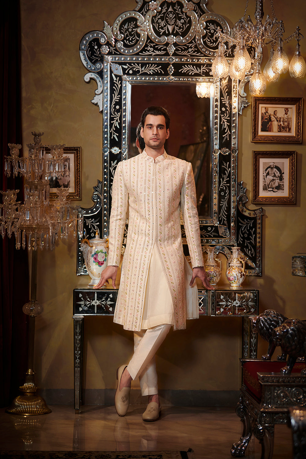 Vertical french knots sherwani