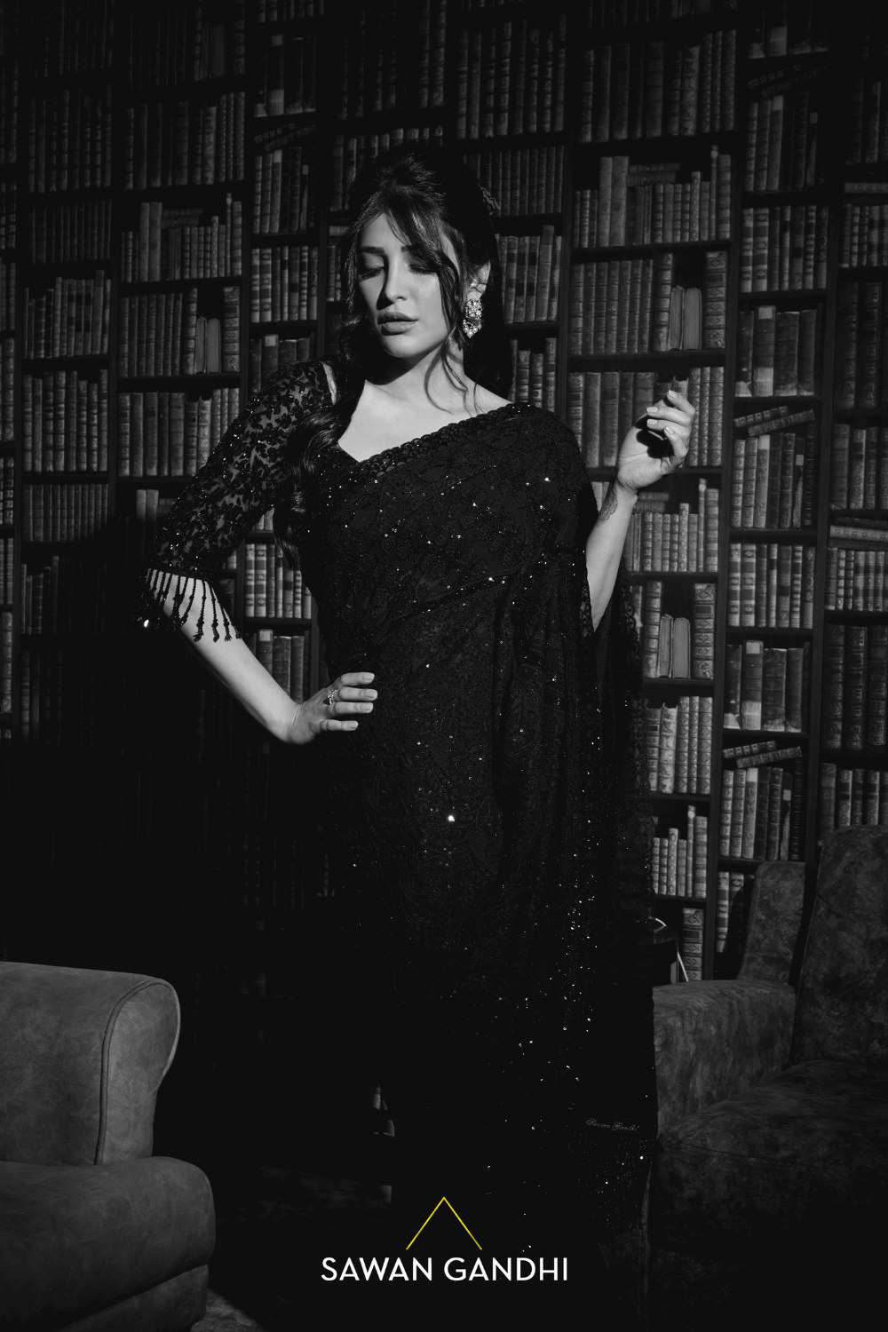 Shruti Haasan in Black Chikankari Saree