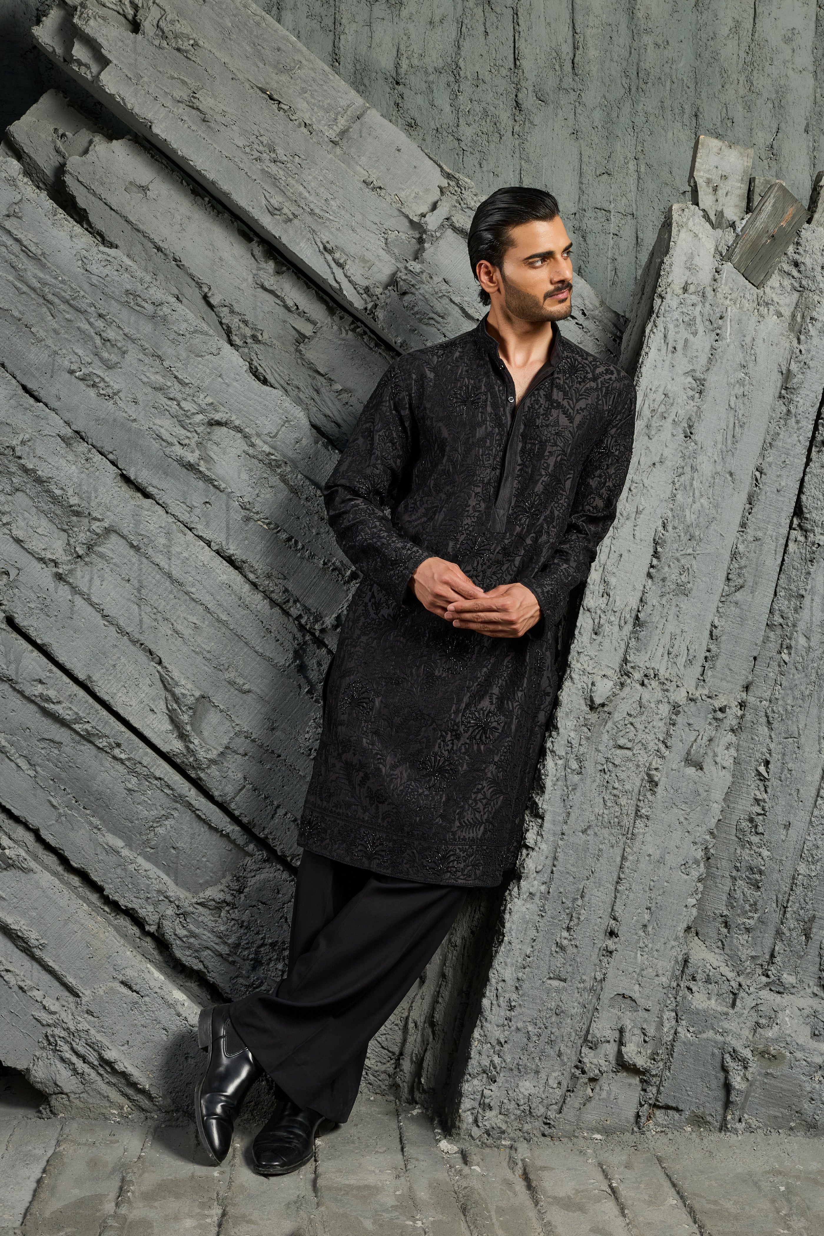 Sham Embroidered Kurta Set