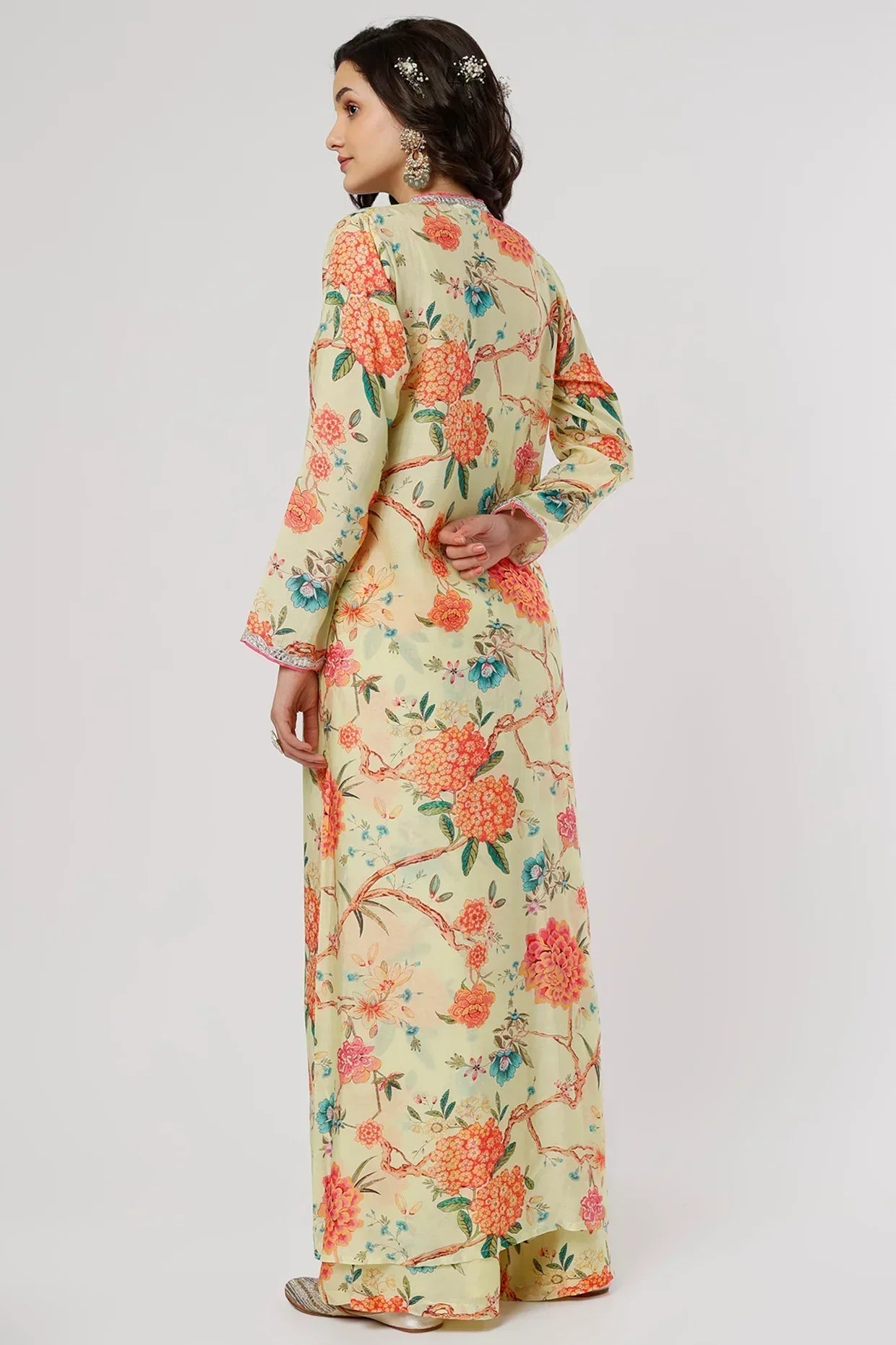 Kamli Panel pant cape set