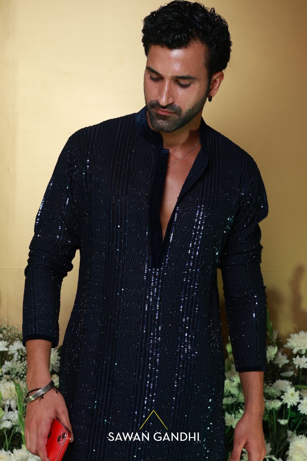 Gurfateh Pirzadaa in Blue cutdana thread work kurta