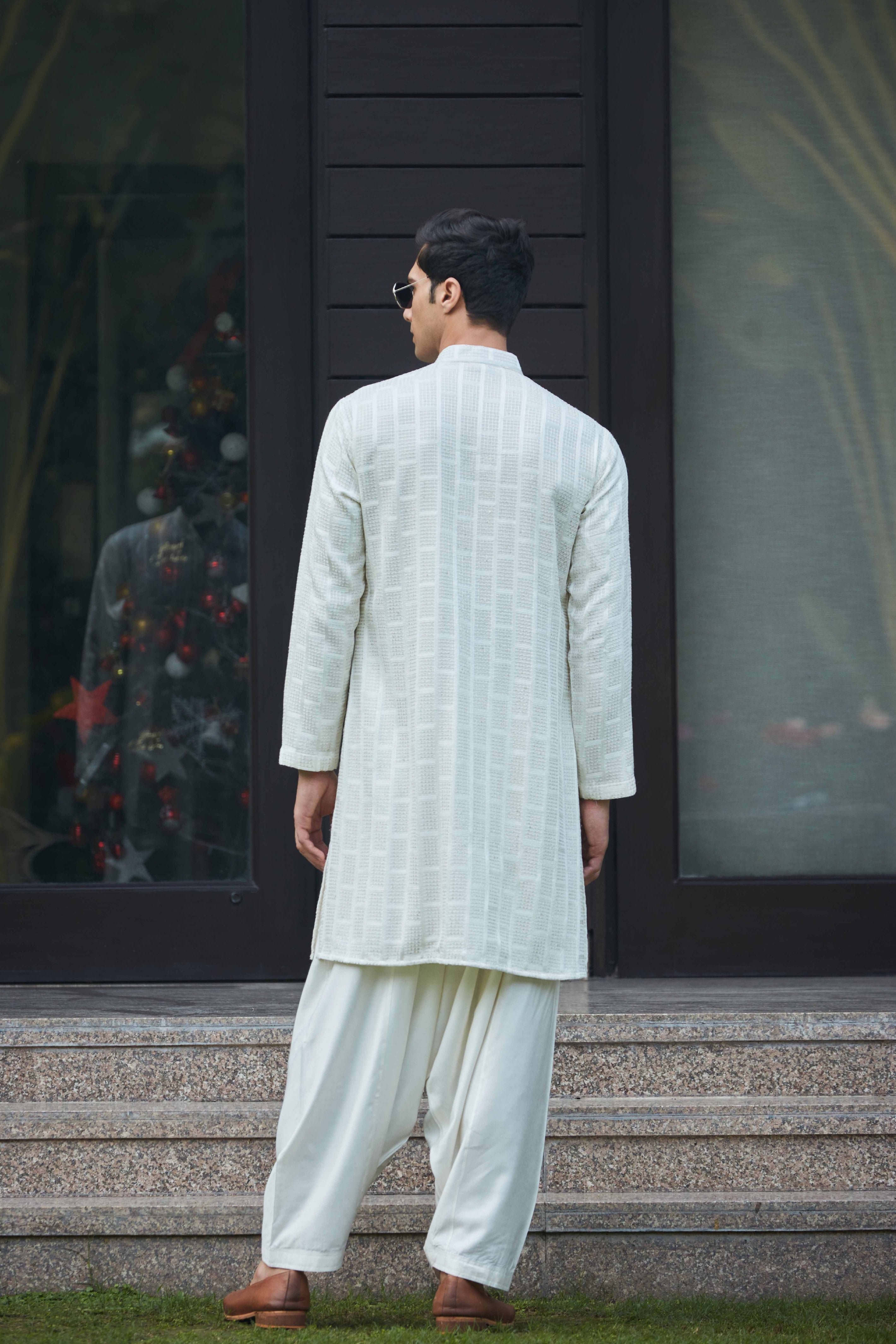 Tarusa - Off White Chikankari Kurta Set