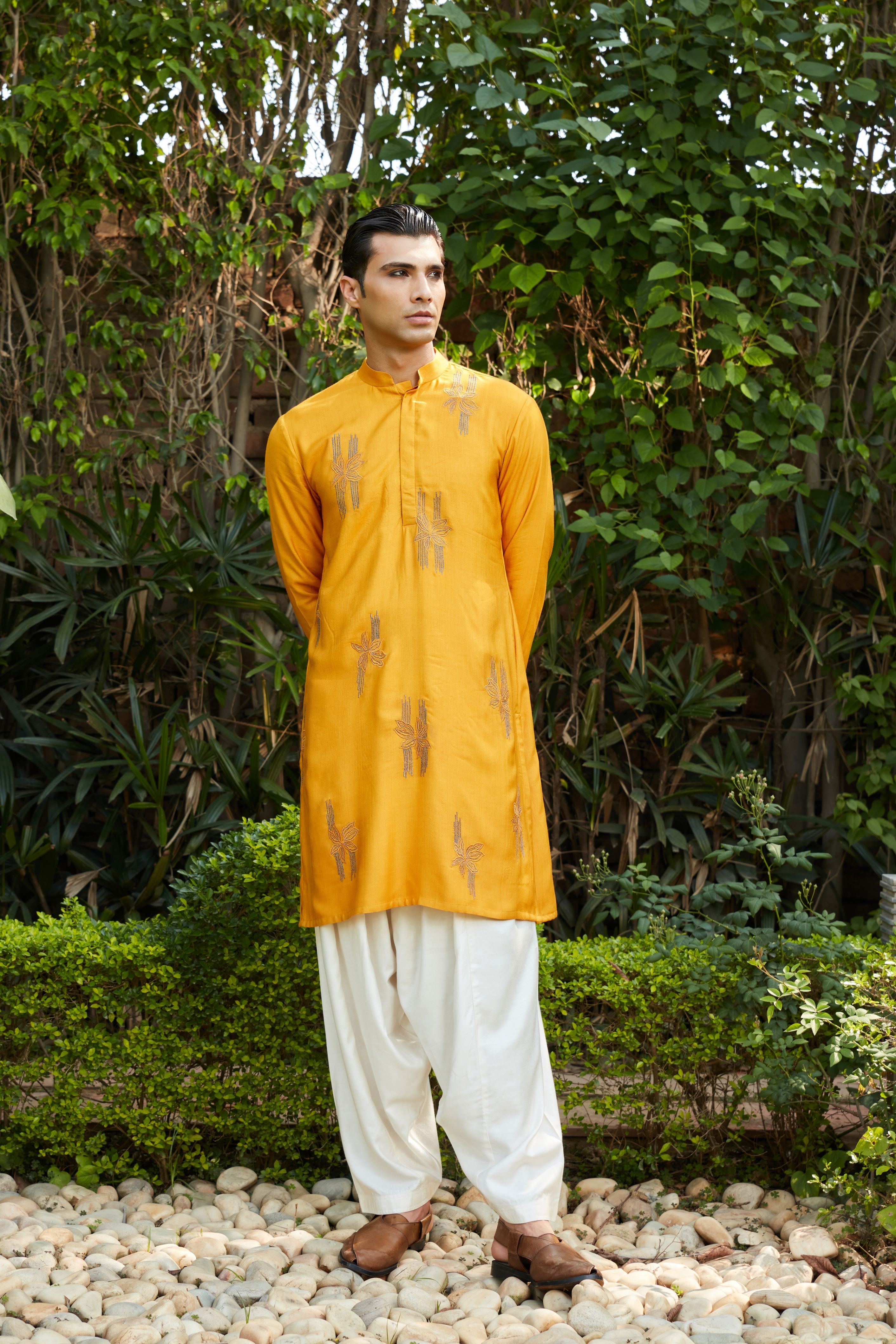 Dayim Kurta with Off White Salwar Set
