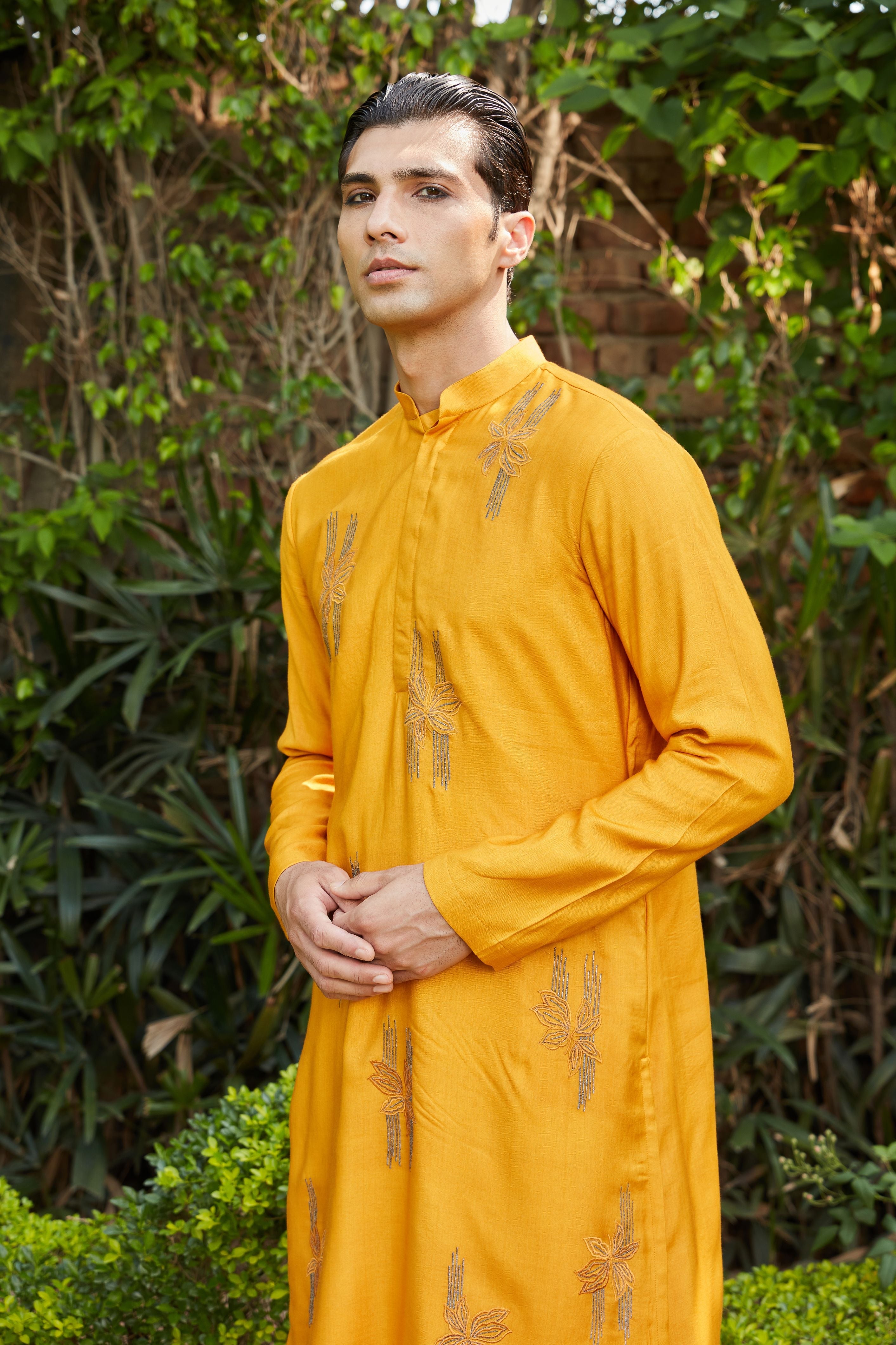 Dayim Kurta with Off White Salwar Set