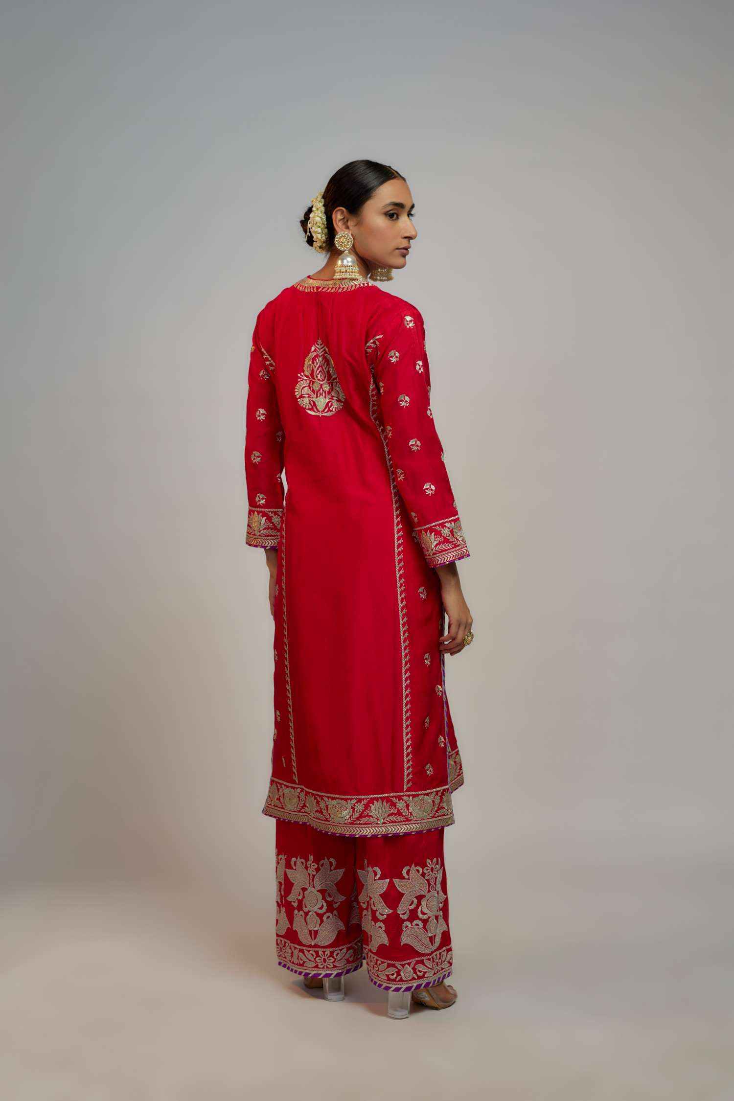 Amaya Palazzo set