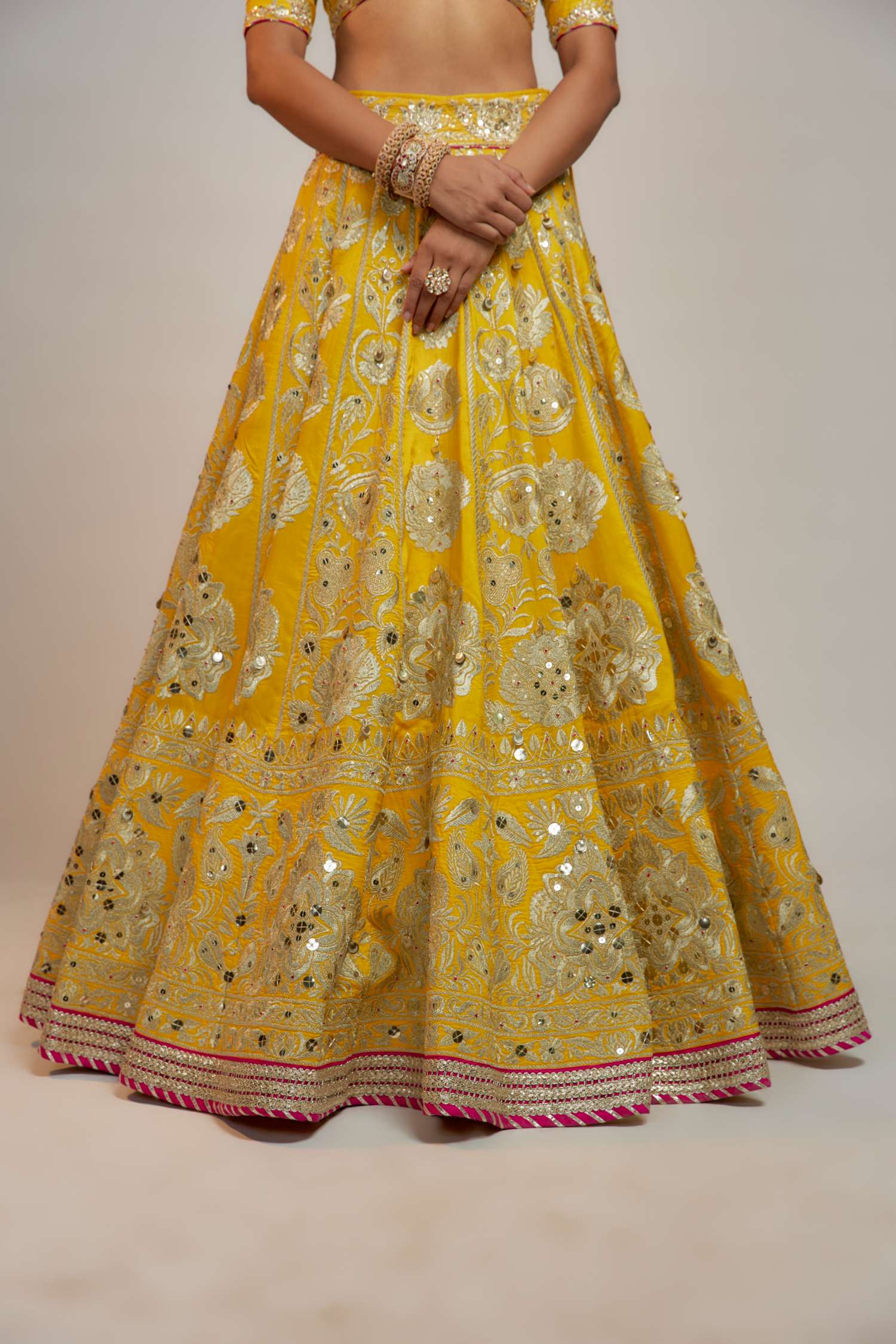 Sara Lehenga Set