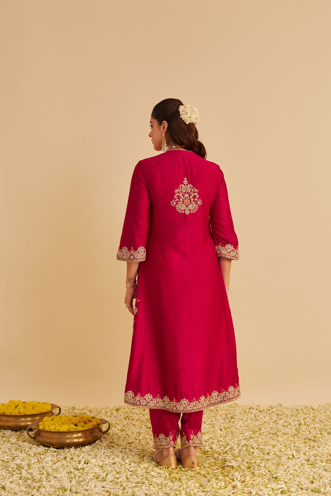 Areefa - Dabka Zardozi Embroidered Rich Banarasi Hotpink Suit & Salwar