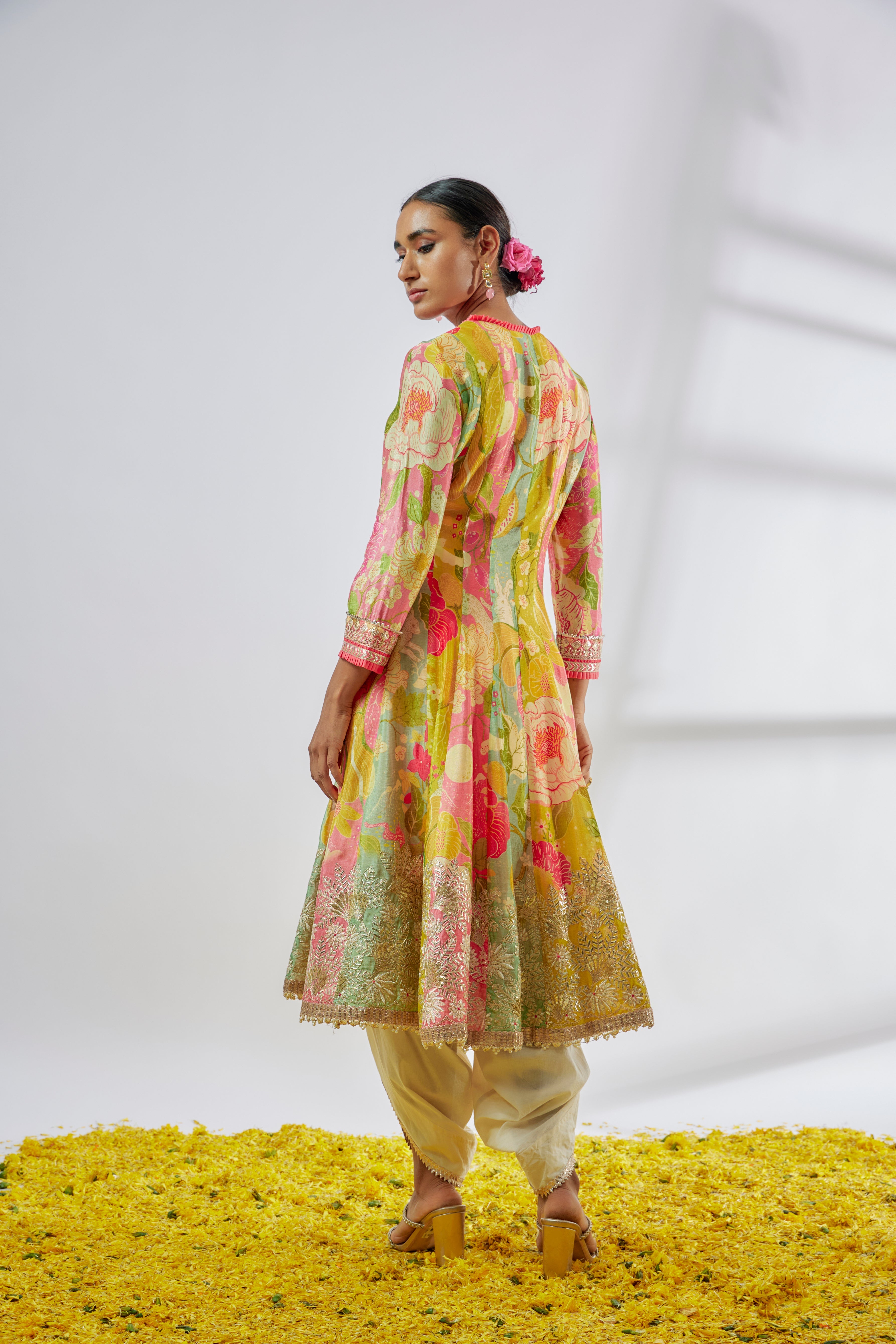 Nasreen Dhoti Set- Shilpa Shetty