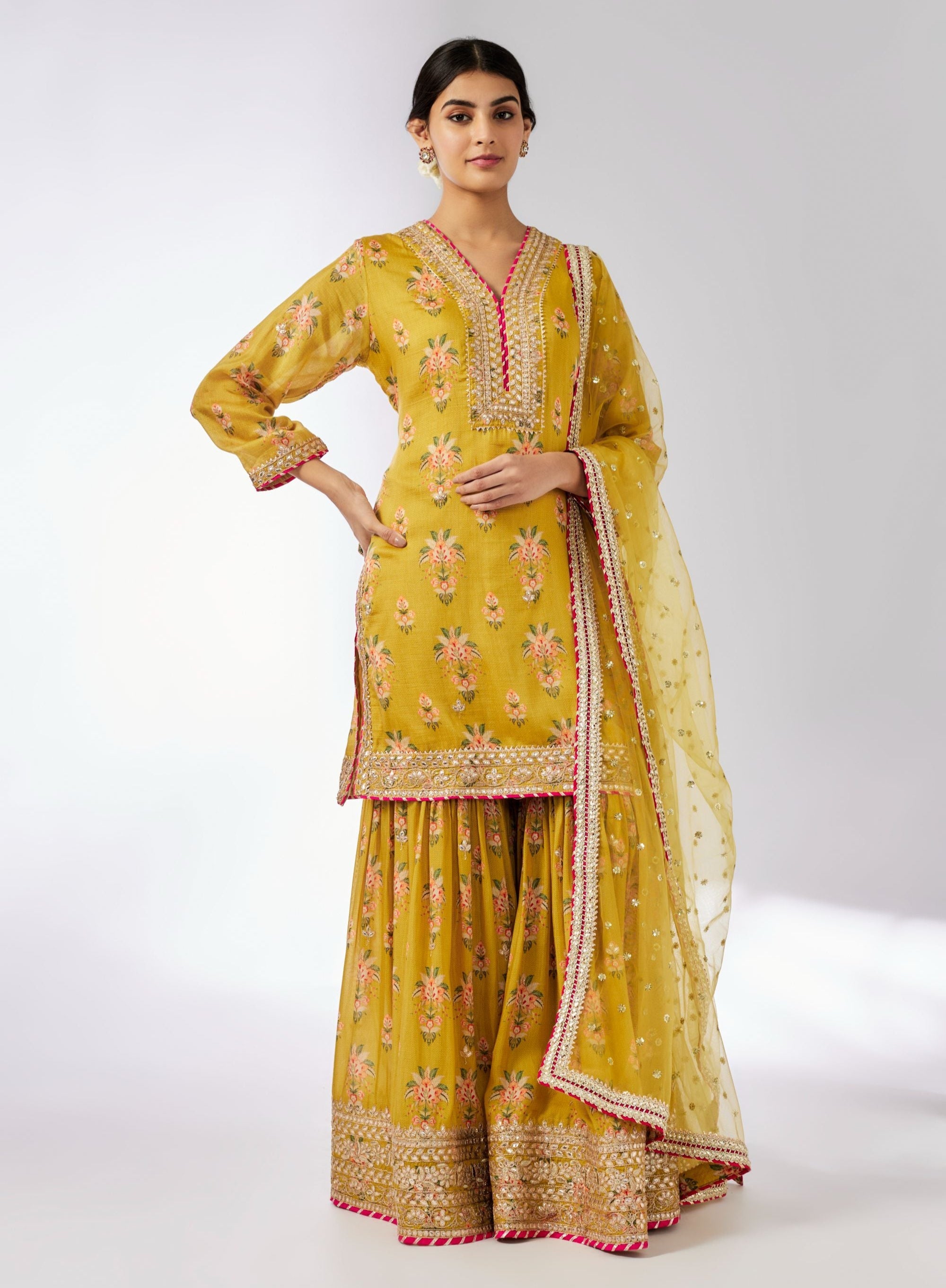 Sadhna Sharara Set