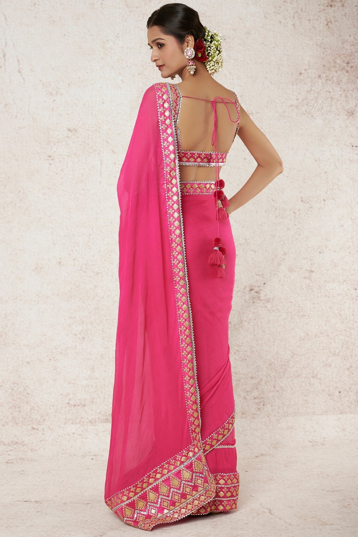 Mrunal Thakur In Anupa Saree Set