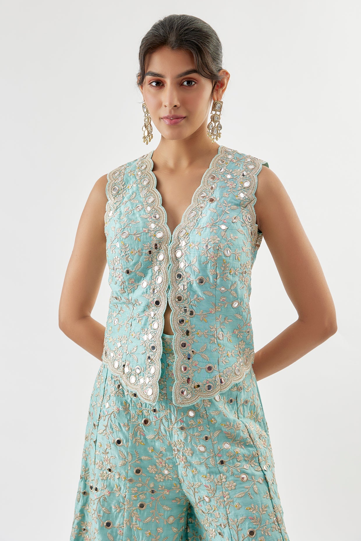 Akila Pant Set