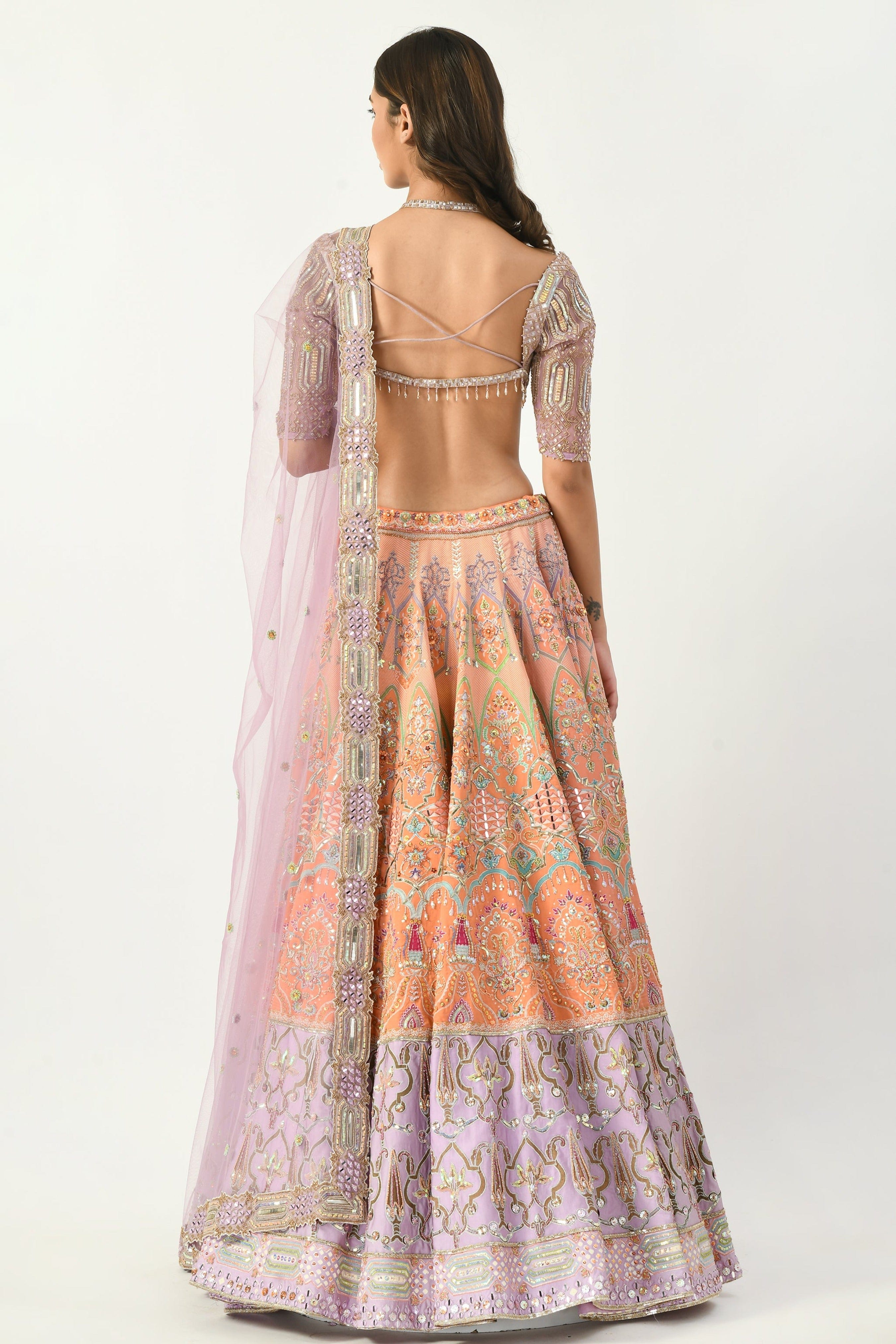 Husnah Lehenga