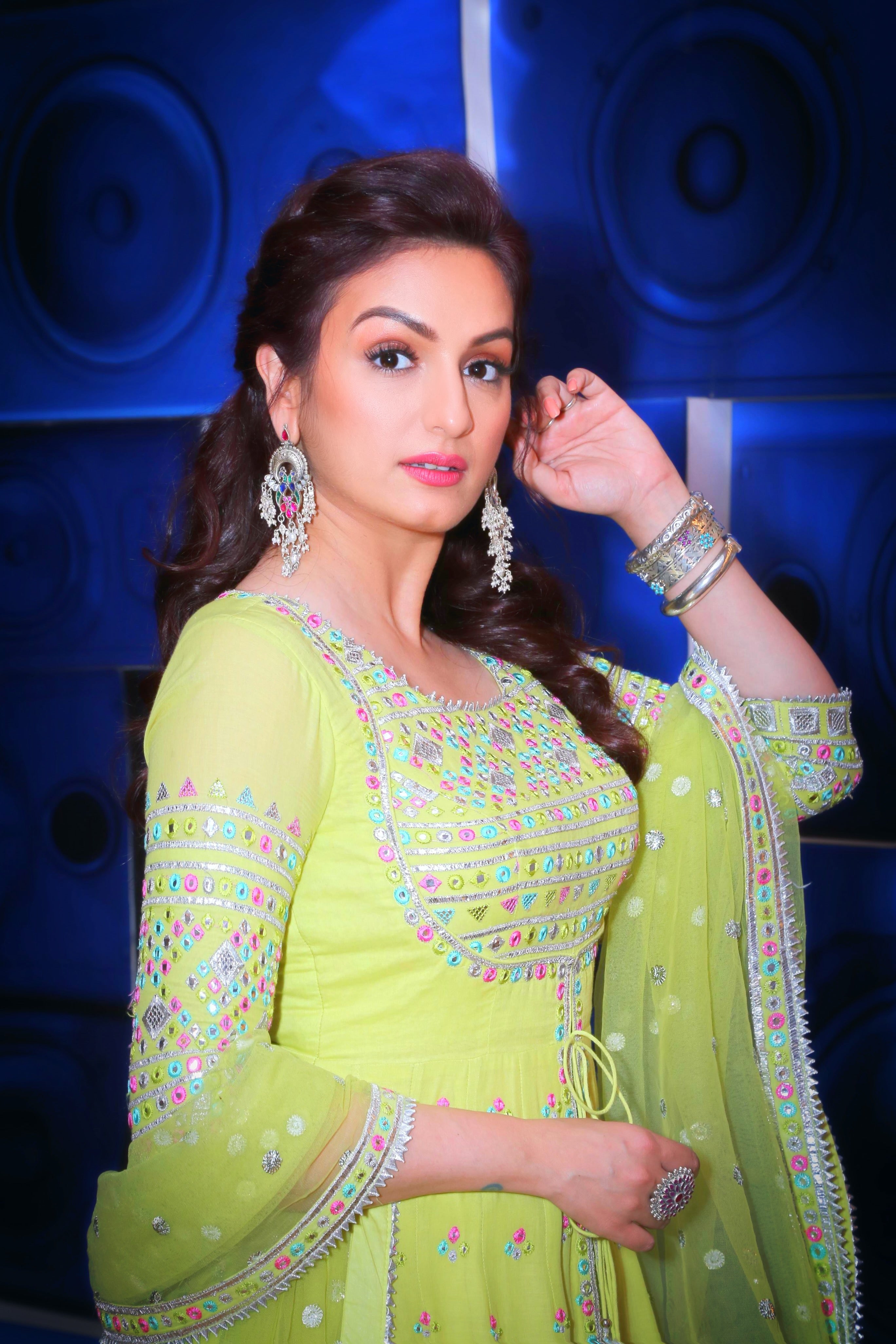 Aakriti Kakkar In Noor Mughal AG Set