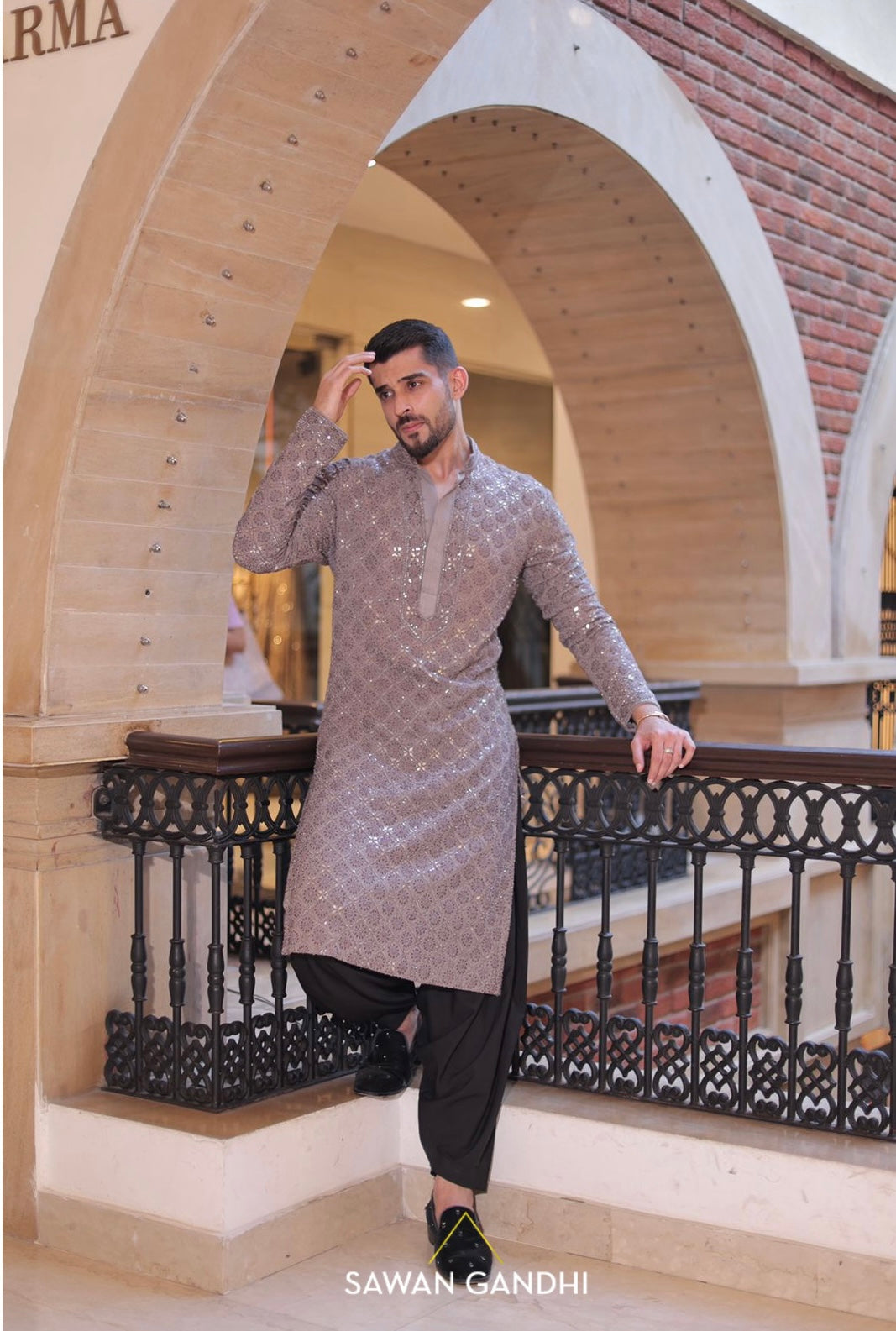 Anvit Oberoi in Grey chikanri kurta