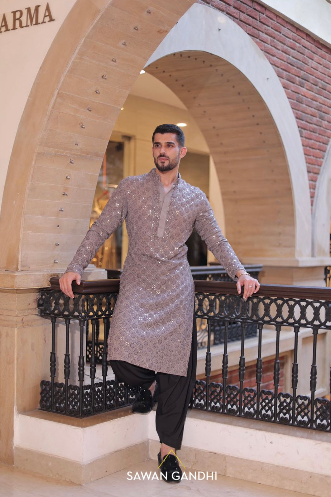 Anvit Oberoi in Grey chikanri kurta