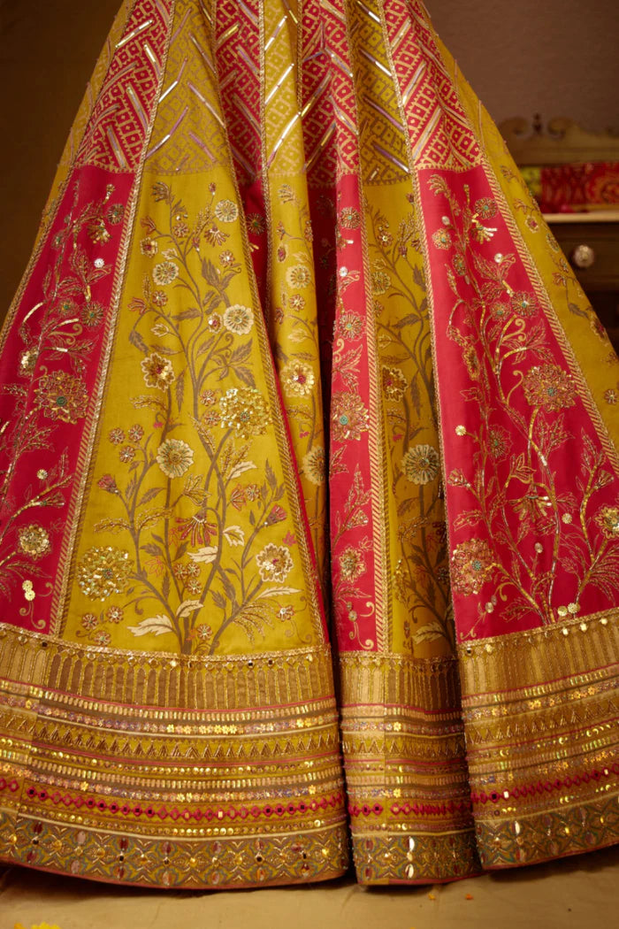 Paakhi Lehenga Set