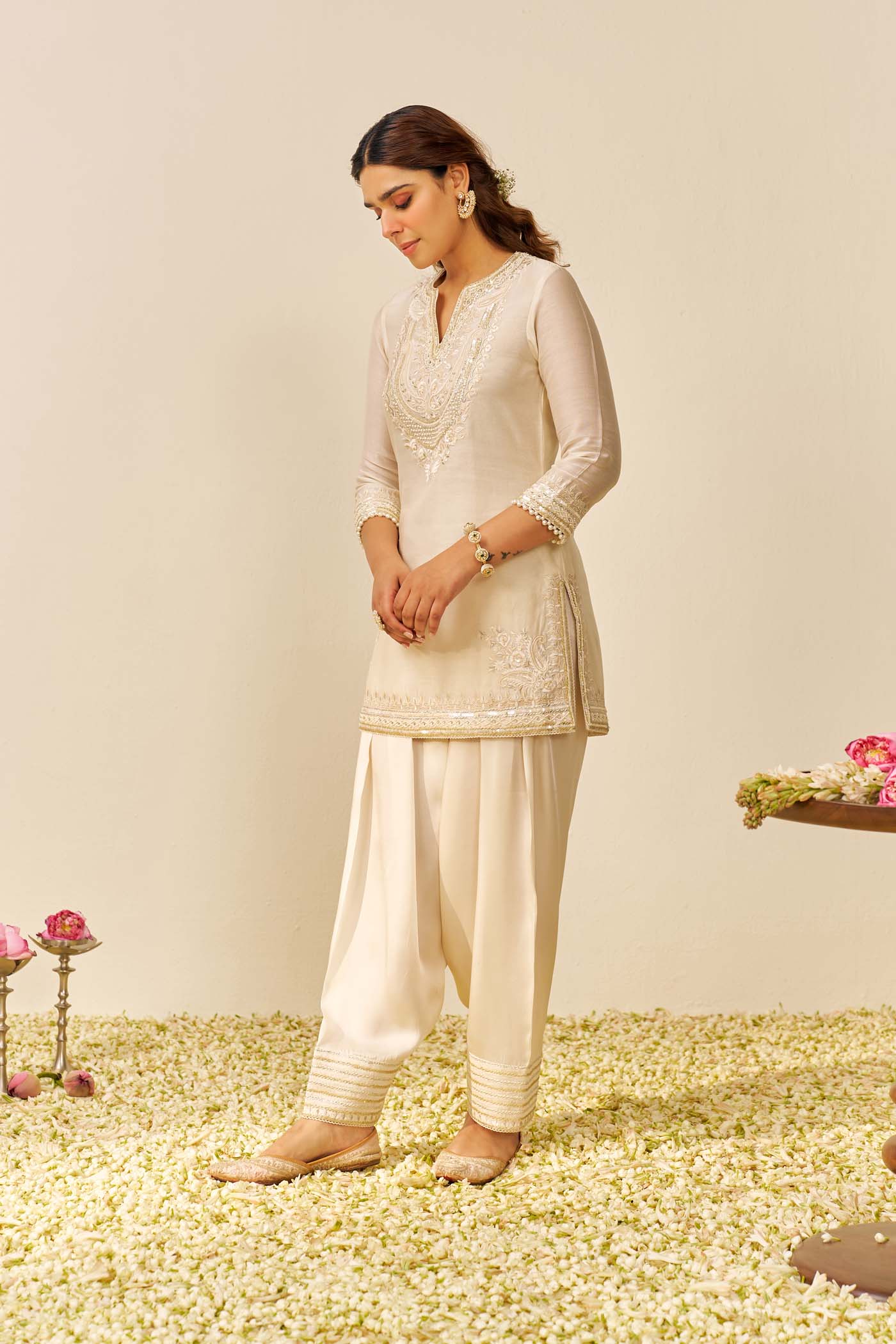 Sara Ali Khan In Sara - Short Kurta With Salwar