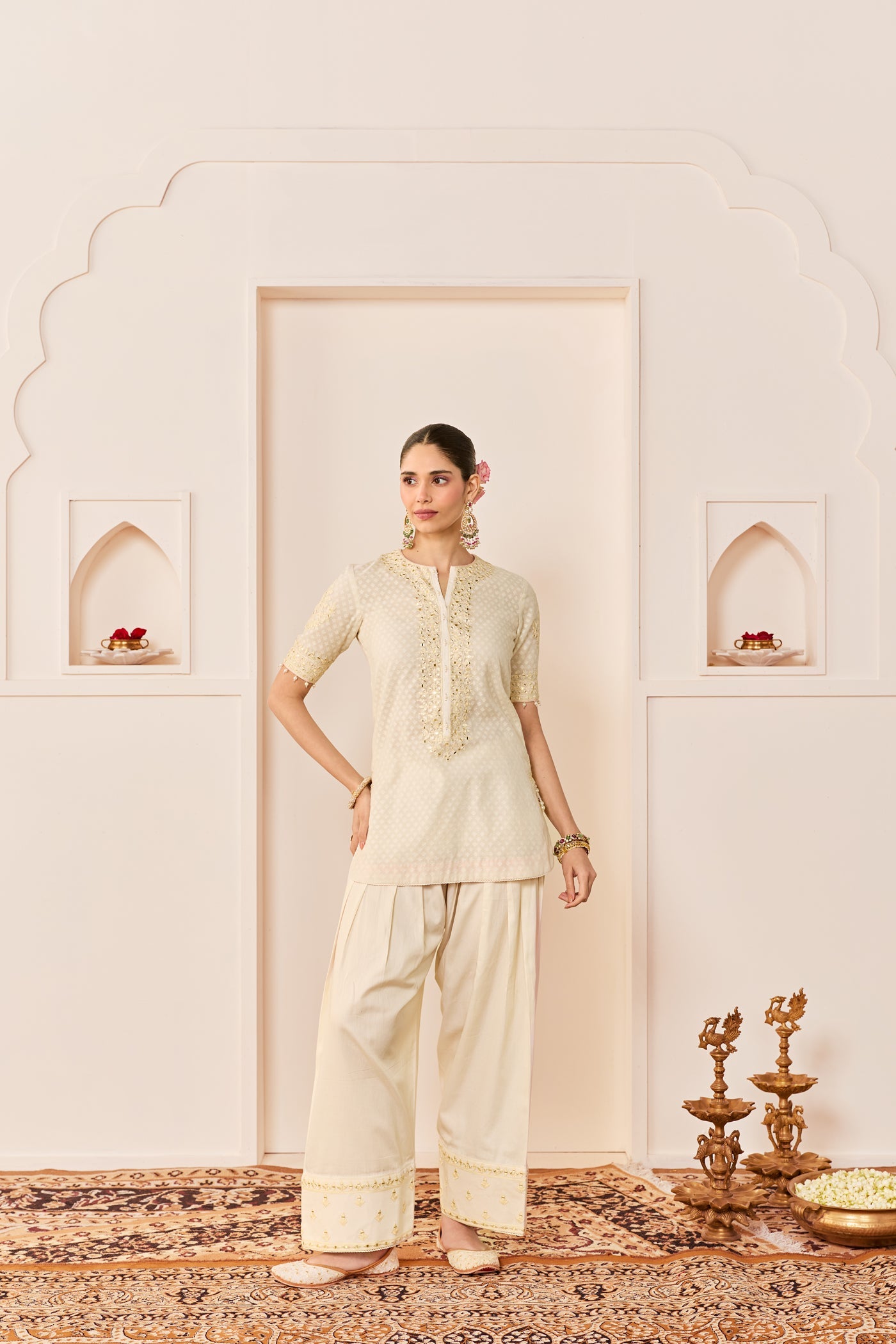 Anaisha -Daisy Ivory Short Kurta With Farshi Salwar