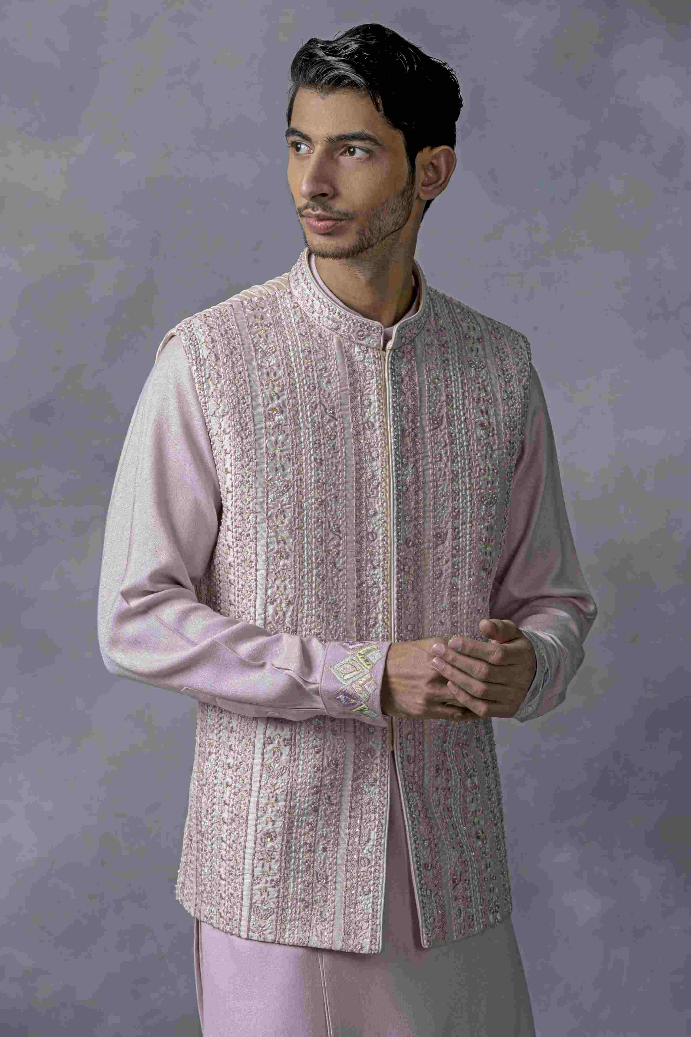 Dusty Thread Work Kurta Set