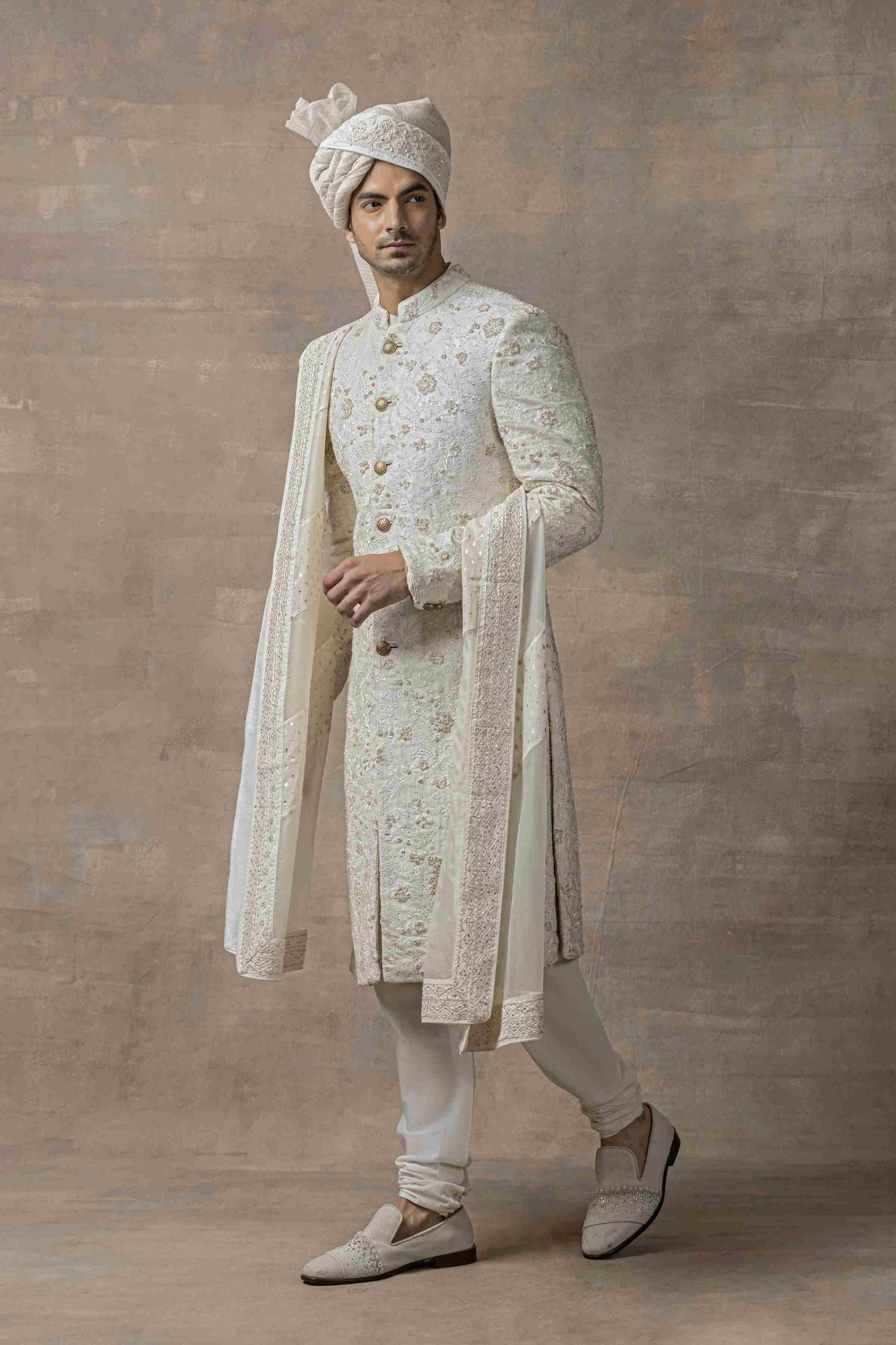 Ivory Sherwani Highlighted With Velvet Cut