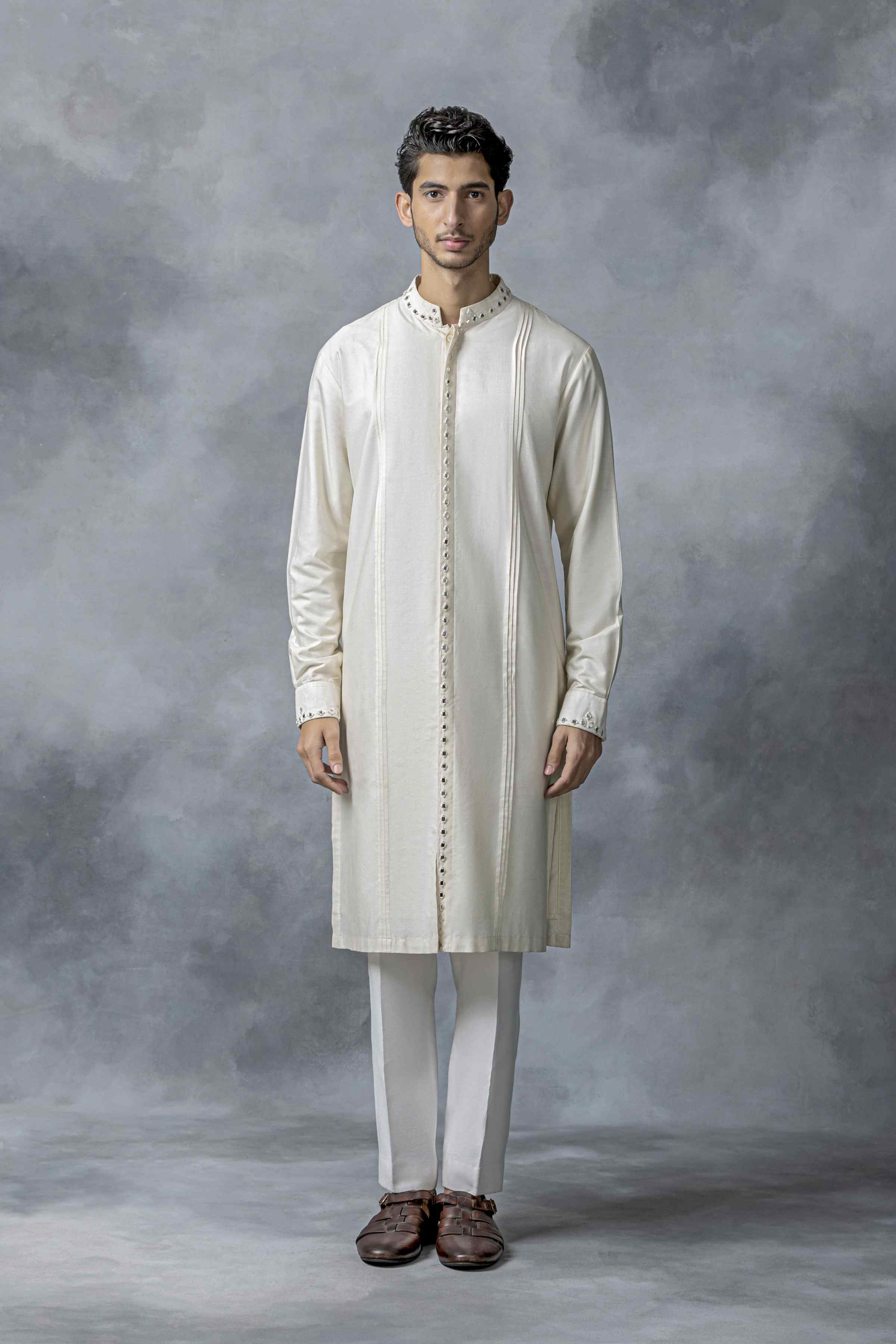 Off White Mirror Work Set