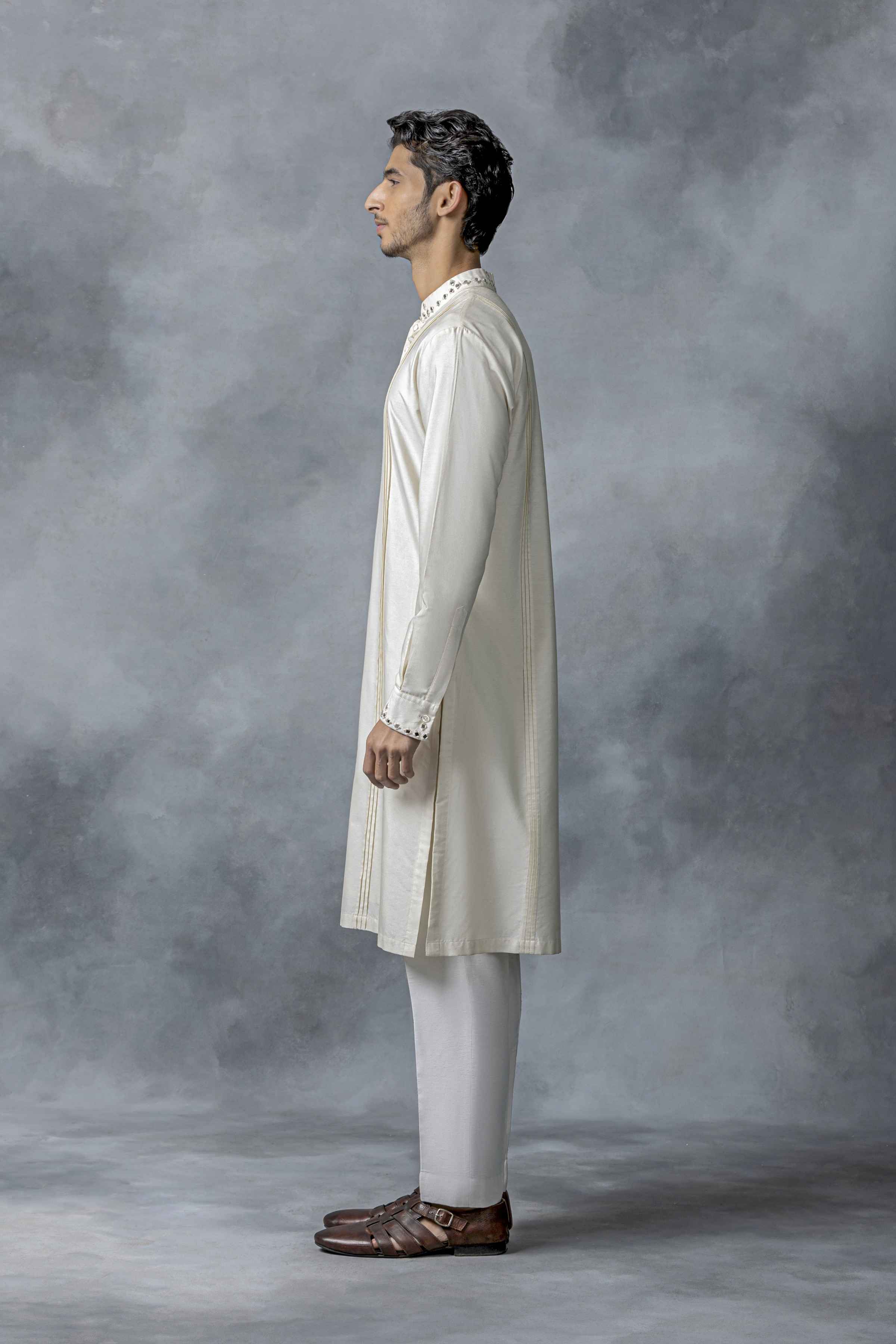 Off White Mirror Work Set