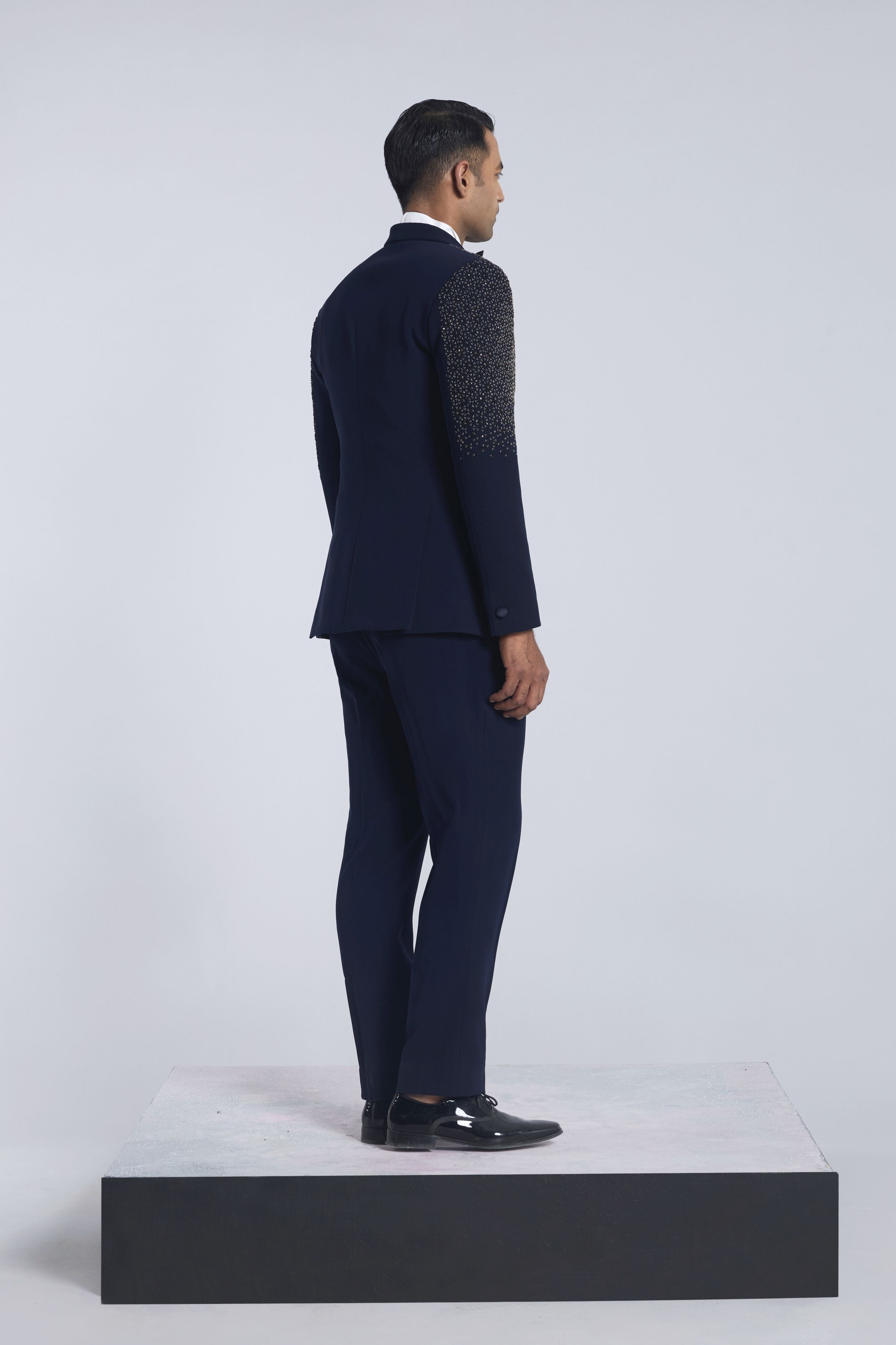 Navy blue half embroidery tuxedo