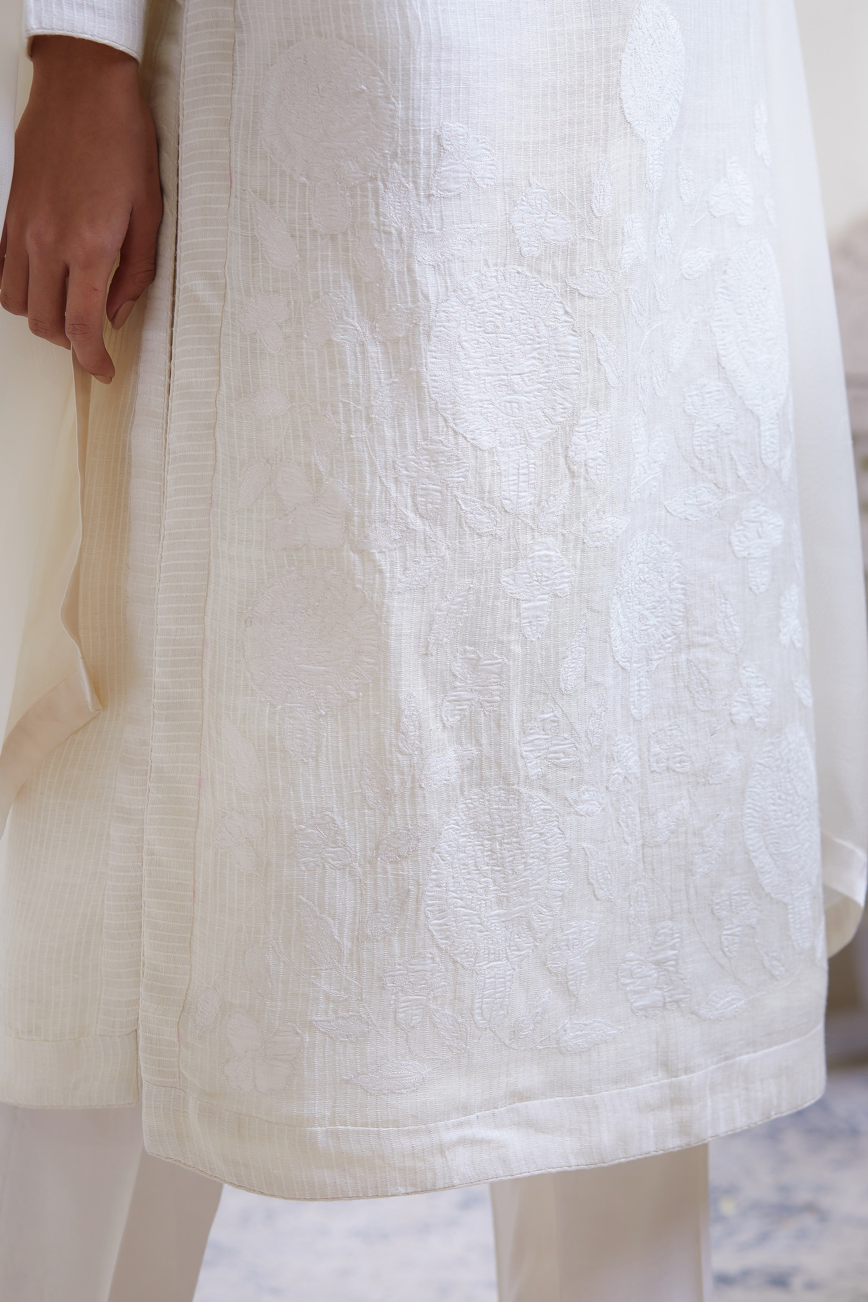 Ivory Appliqué Kurta Set