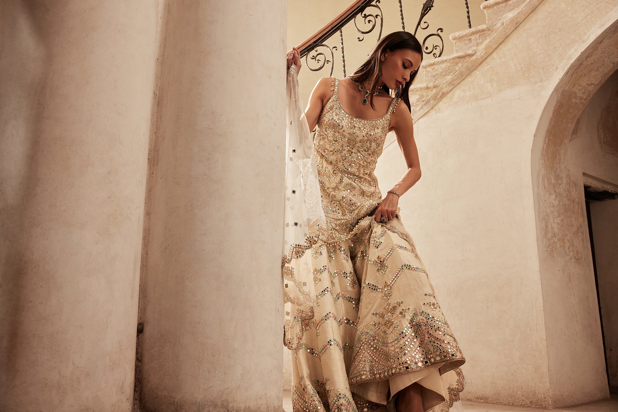 IVORY CHEVRON MIRROR SHARARA SET