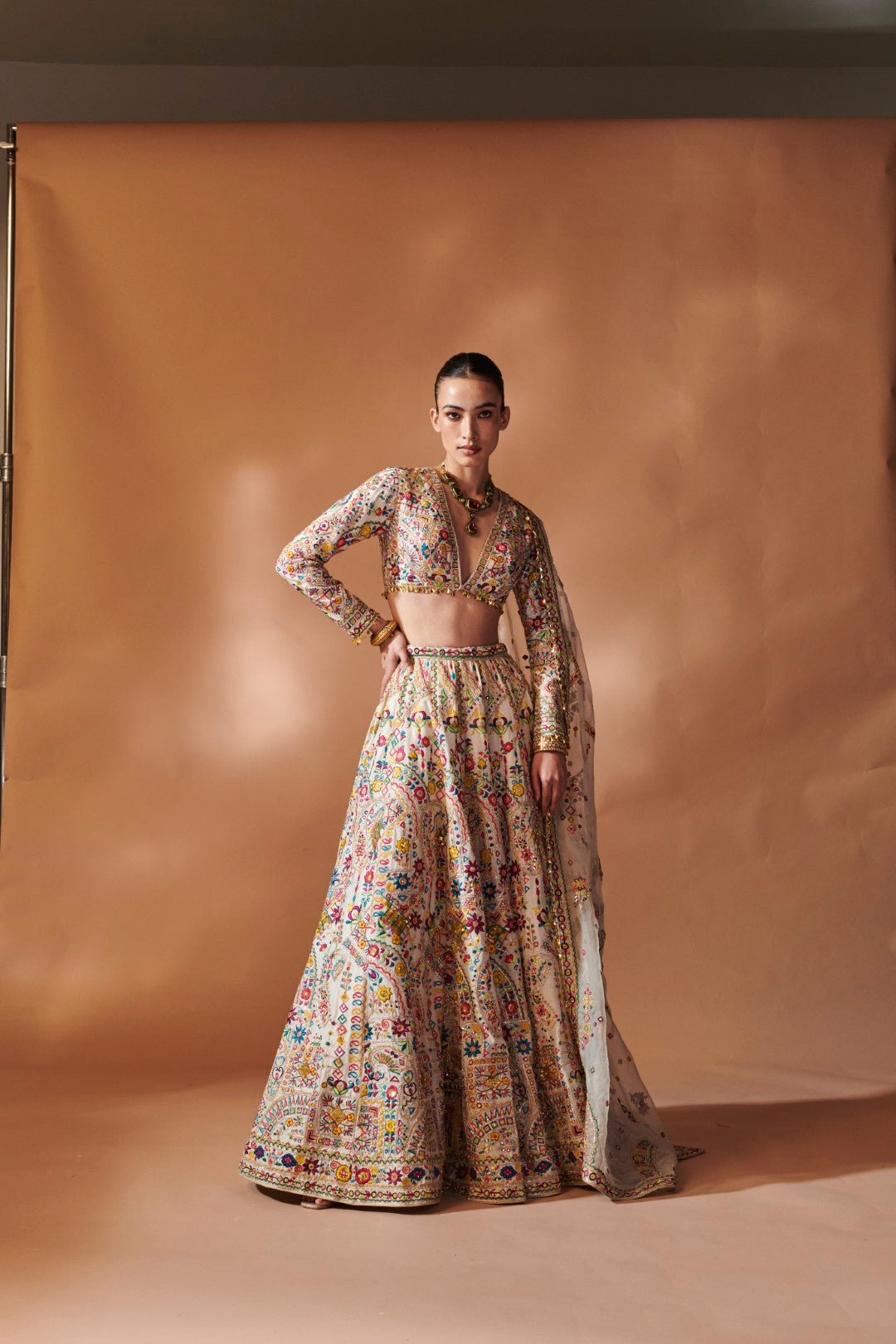 IVORY FULL SLEEVE LEHENGA SET