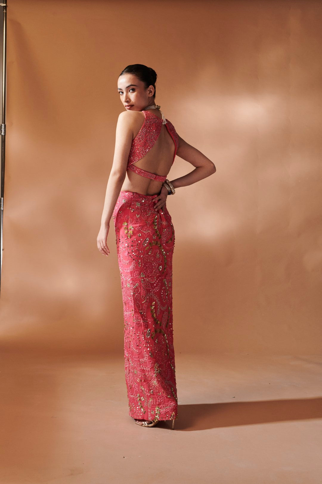 PINK SKIRT WITH AN INCUT BLOUSE