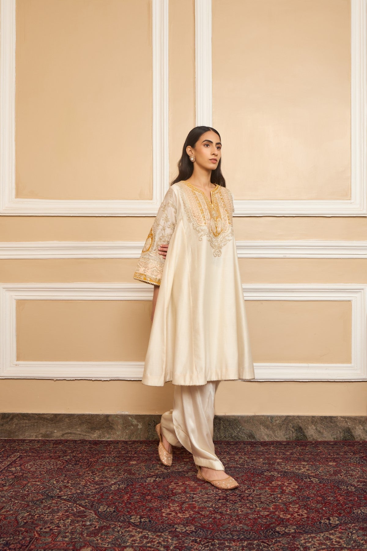 MOHSINA - DAISY IVORY SHORT KALIDAAR CHOGA WITH SALWAR (LXRTS)