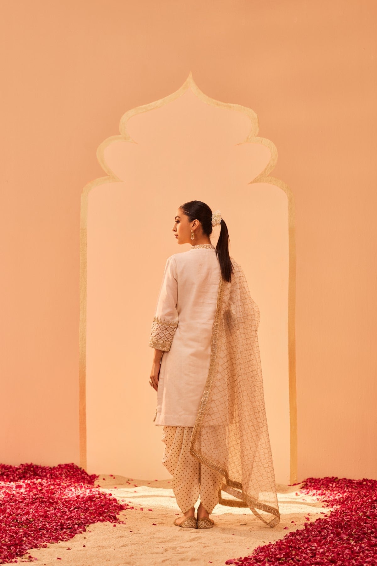 Faheeda - Daisy Ivory Kurta Set