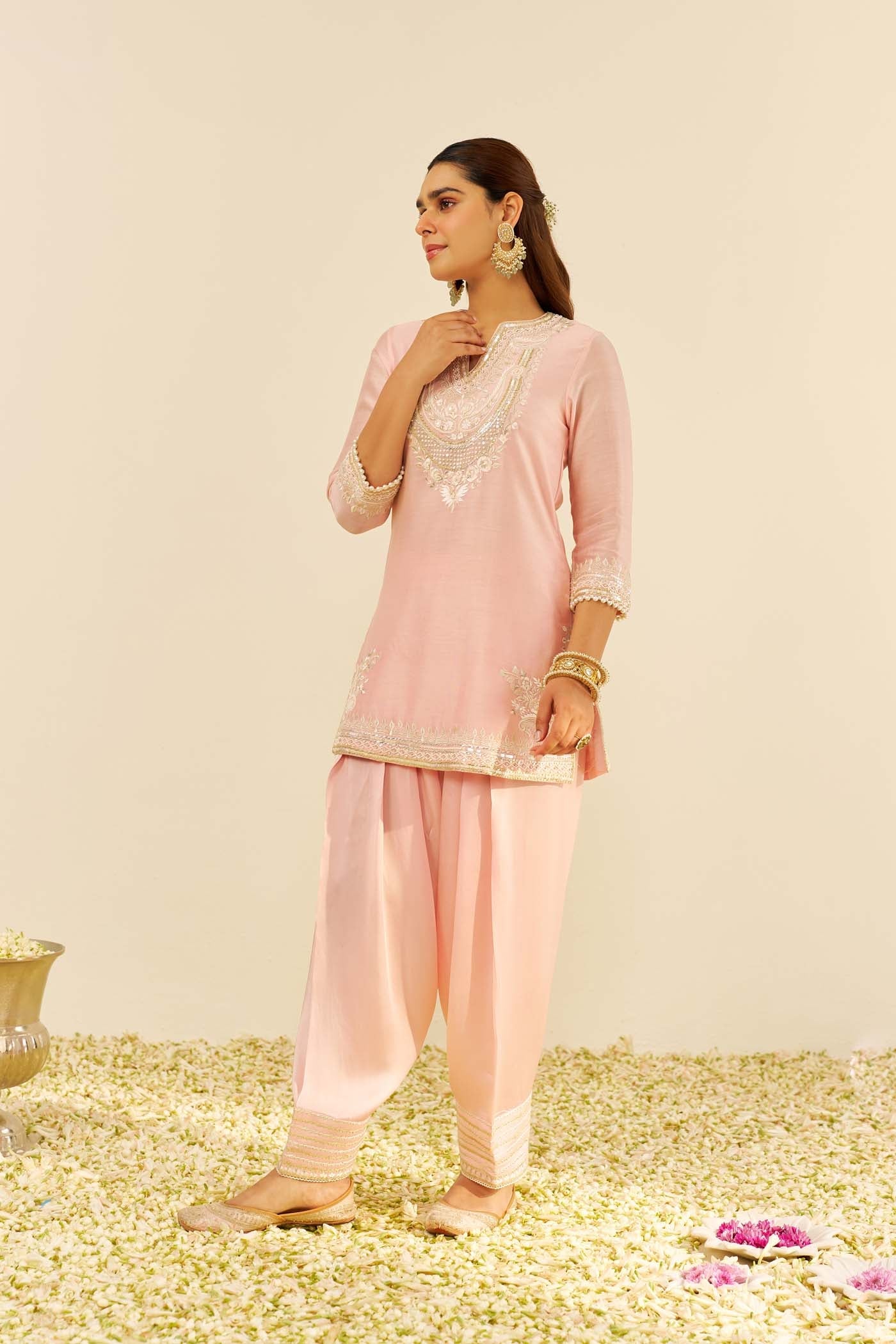 Aamna Sharif In Sara - Short Kurta With Salwar