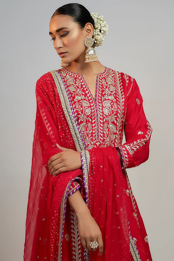 Anshula Kapoor in Aarohi Anarkali Set