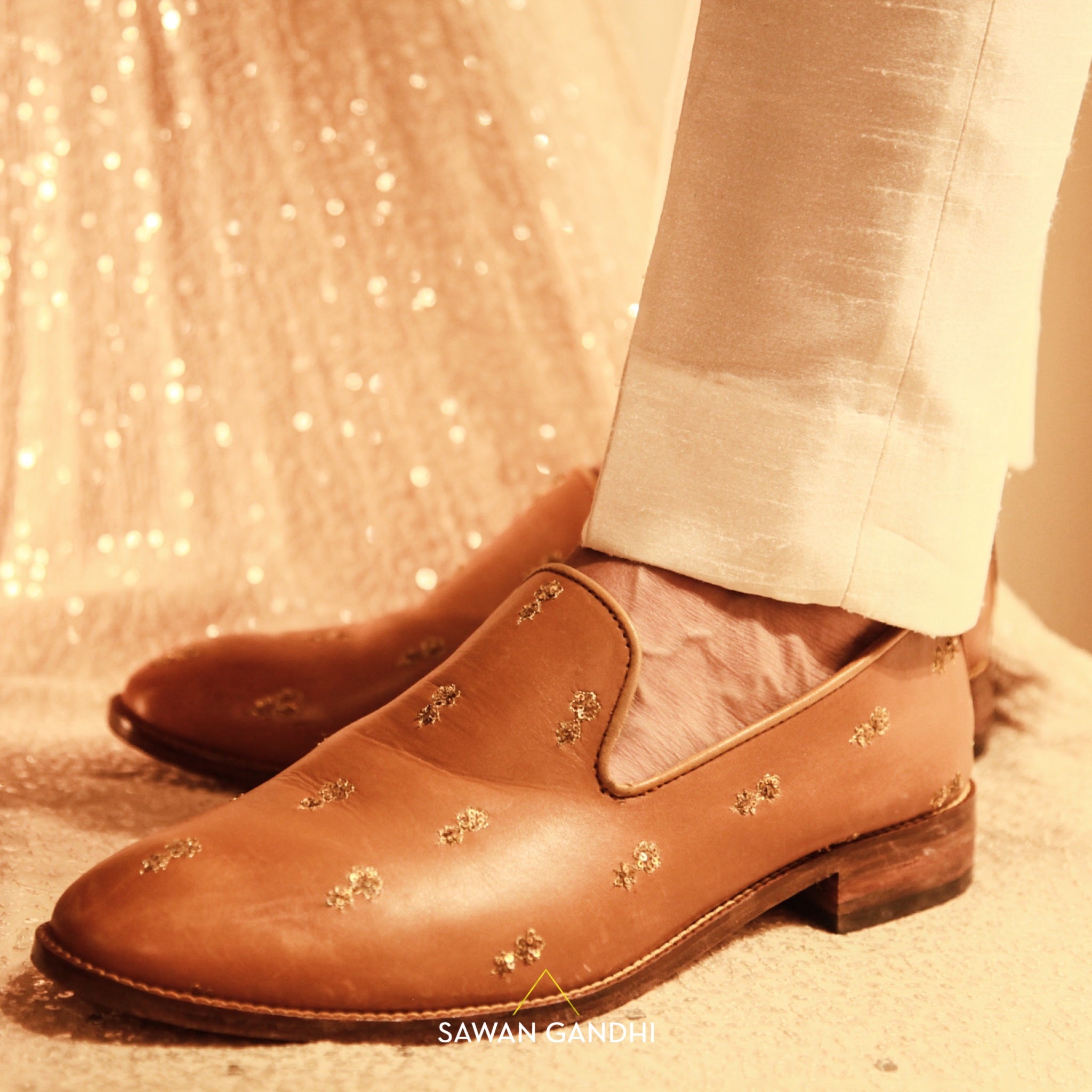 Light tan flower booti shoes