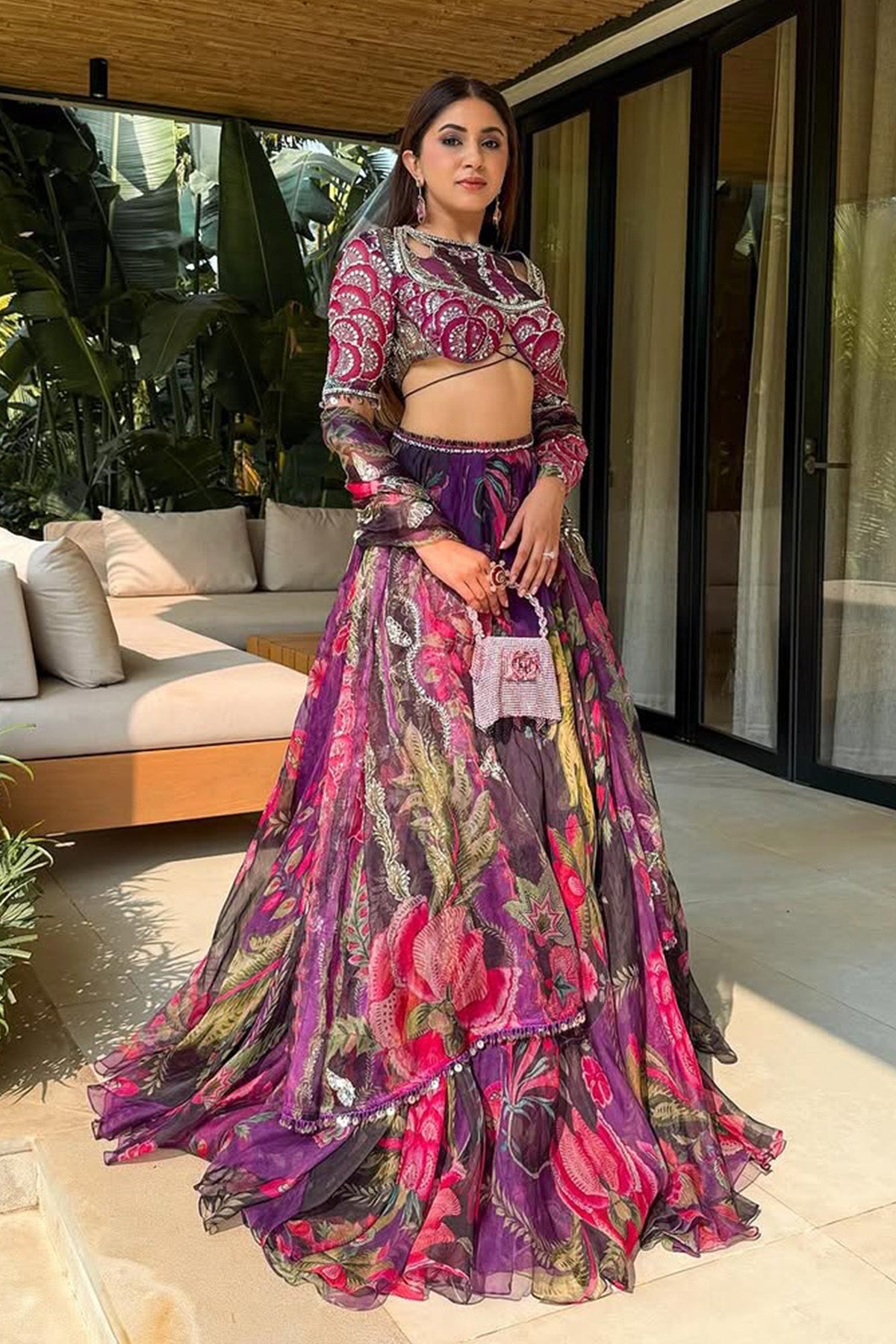 Ashna In Hadia